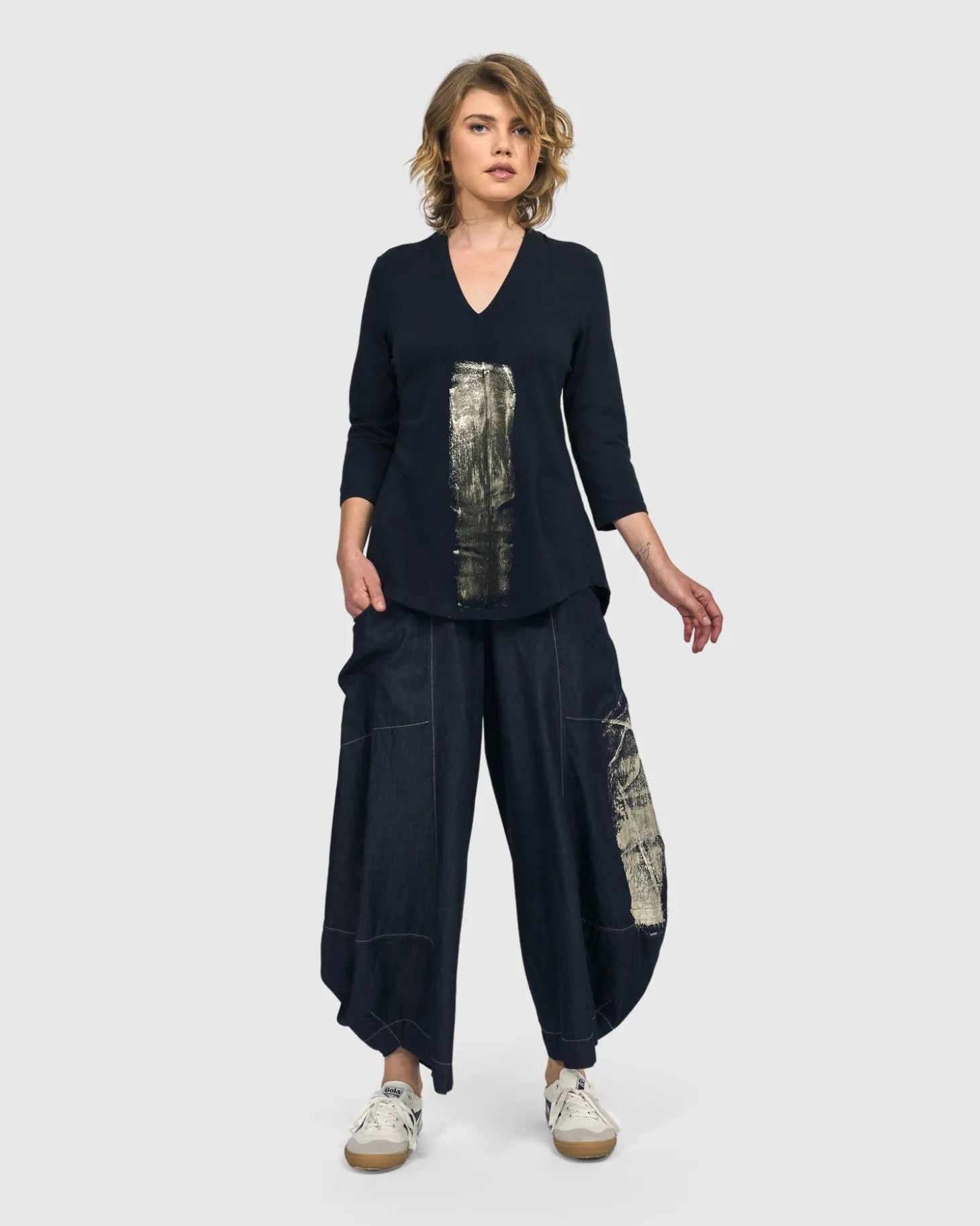Women Alembika Alaska V-Neck Top, Navy