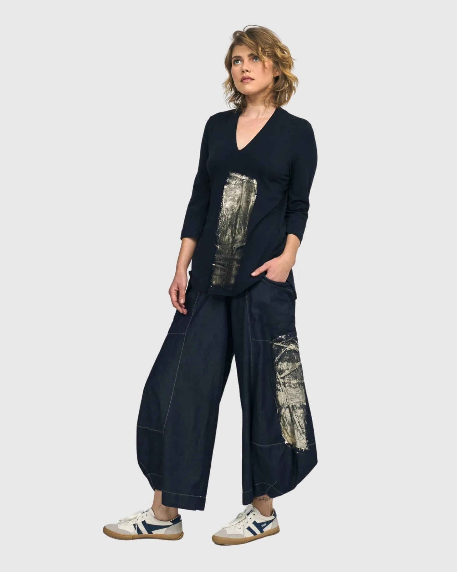 Women Alembika Alaska V-Neck Top, Navy