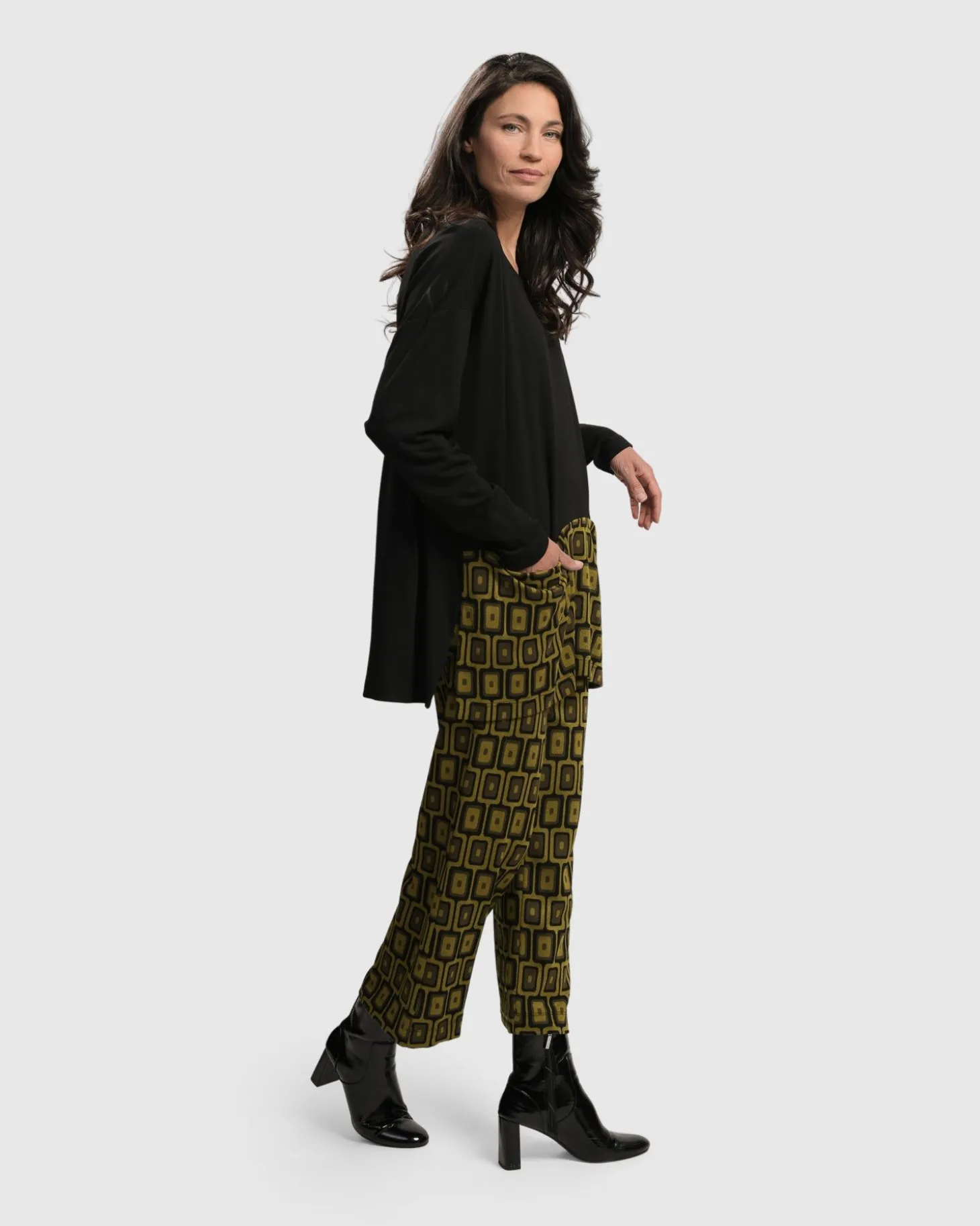 Women Alembika Alice Apron Pocket Top, Chartreuse