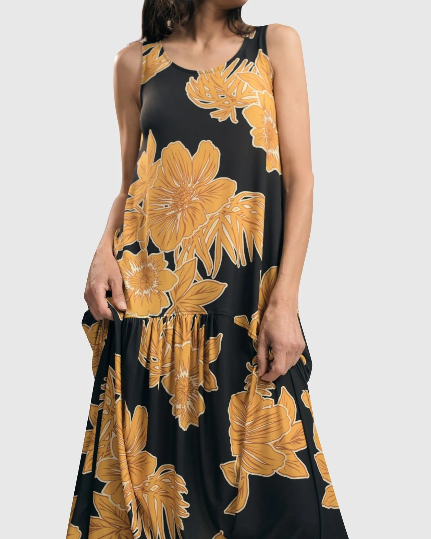 Women Alembika Aloha Sleeveless Maxi Dress, Gold