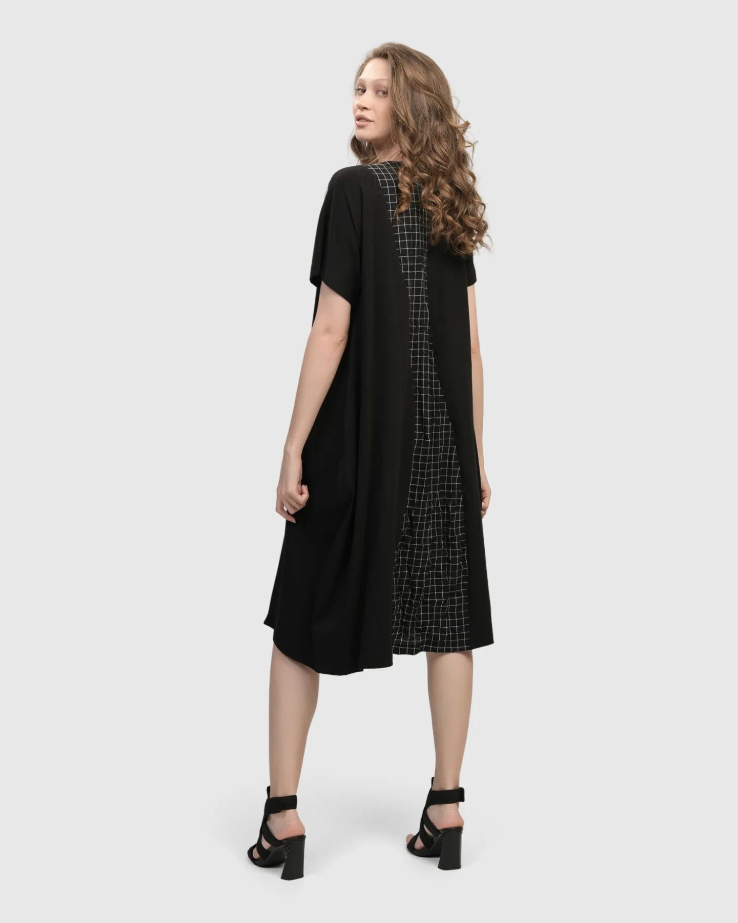 Women Alembika Athena Relaxed Cocoon Dress, Net