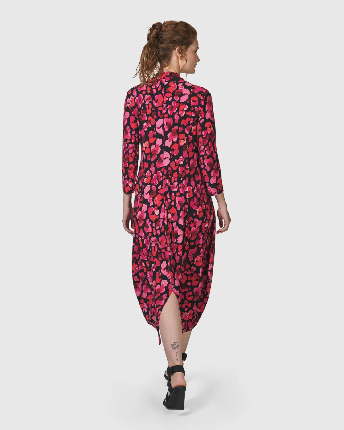 Women Alembika Begonia Cocoon Dress, Petals