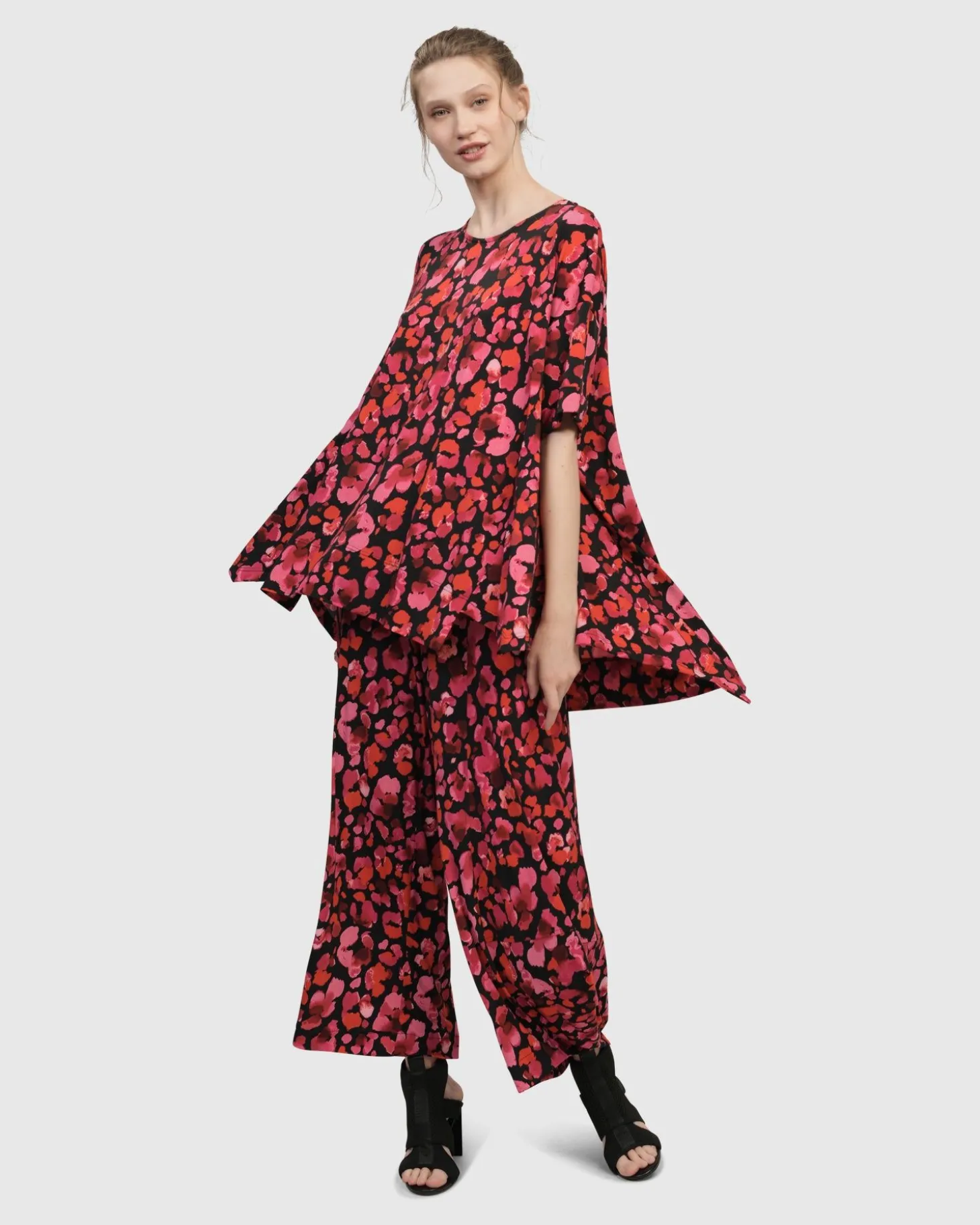 Women Alembika Begonia Punto Pants, Petals