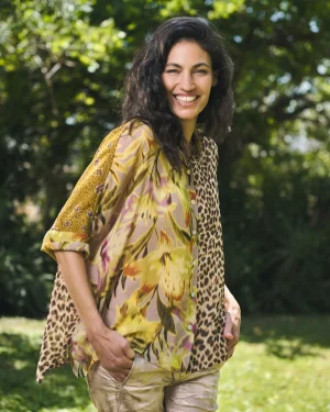 Women Alembika Bon Voyage Button Down Shirt, Mix