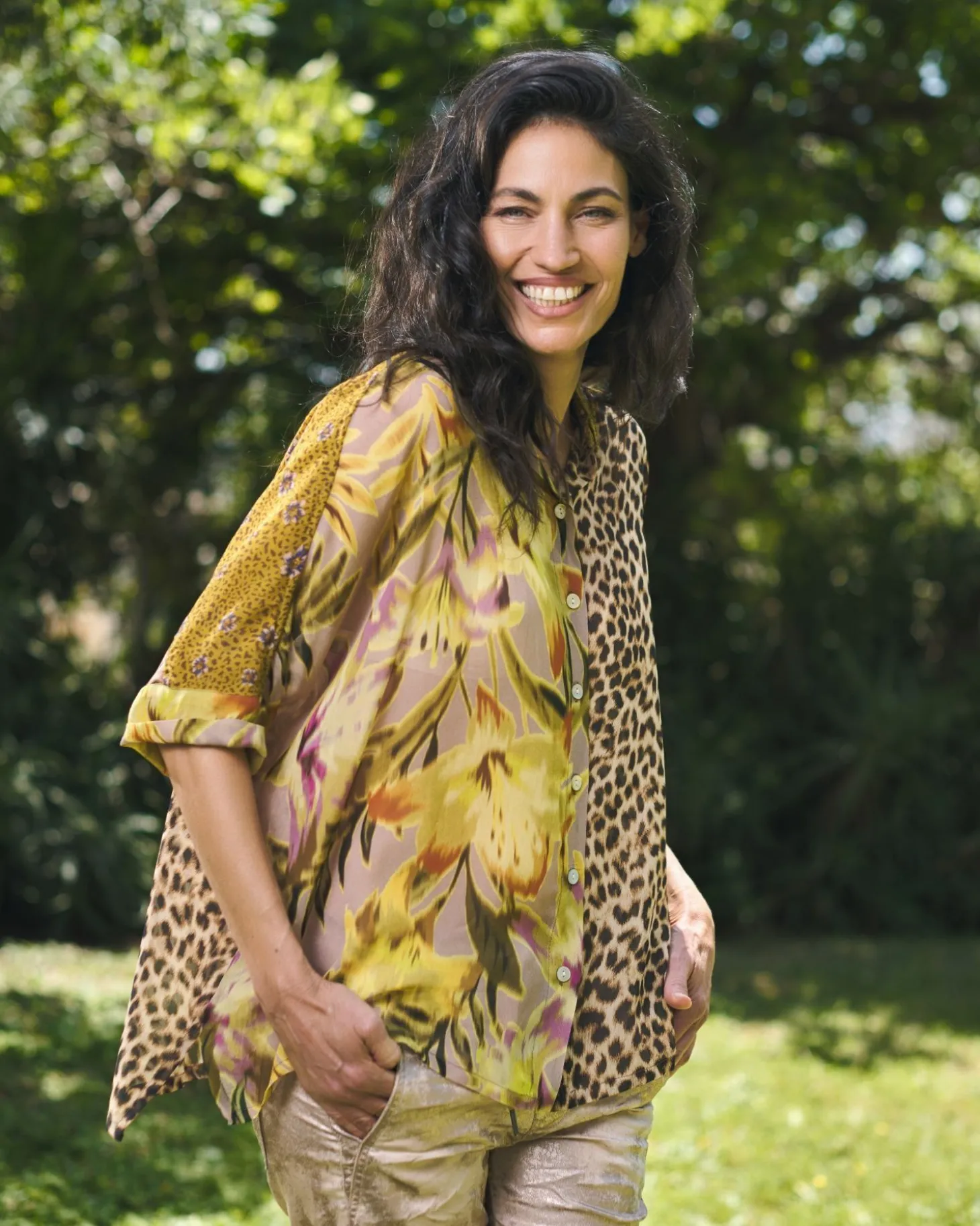 Women Alembika Bon Voyage Button Down Shirt, Mix