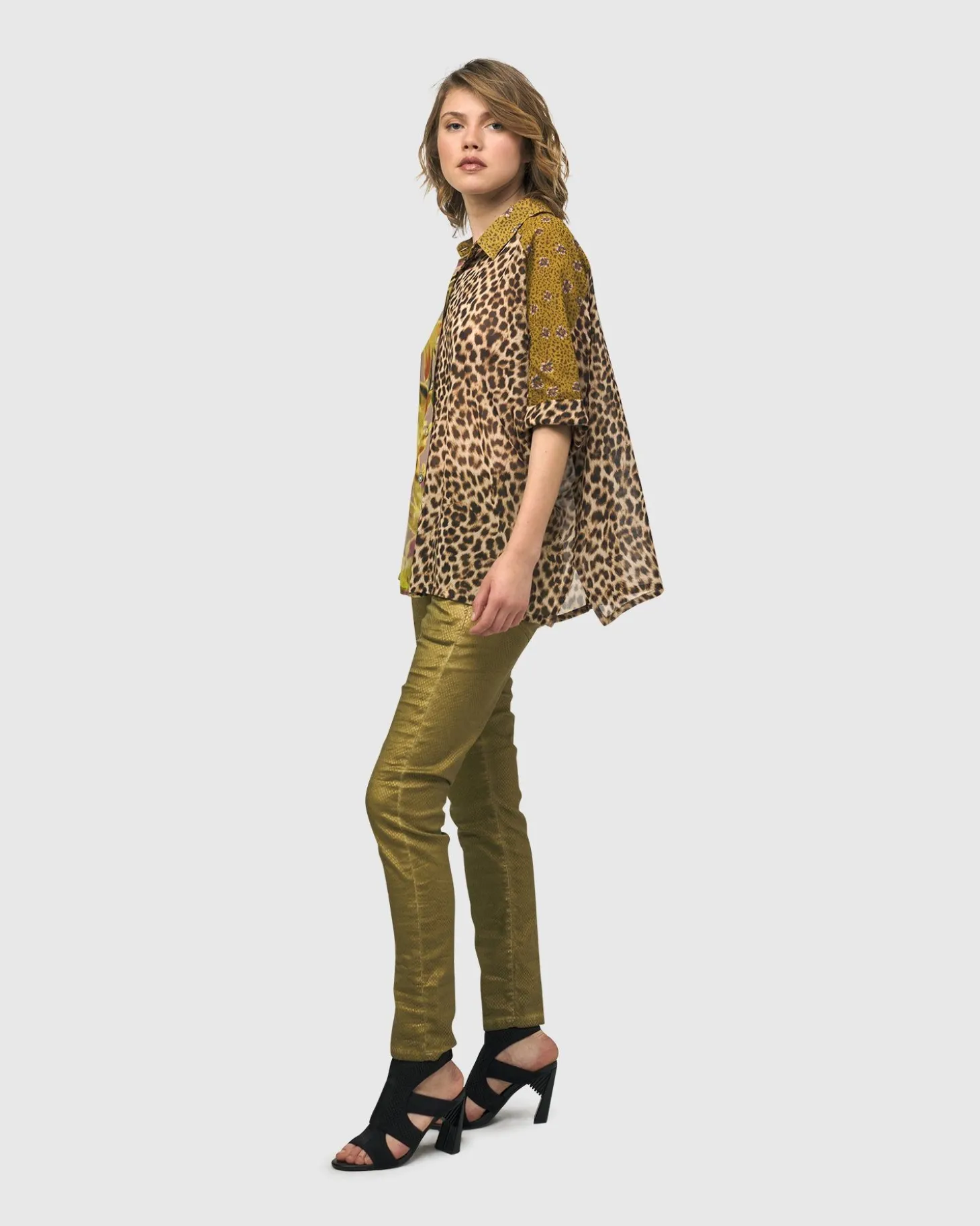 Women Alembika Bon Voyage Button Down Shirt, Mix