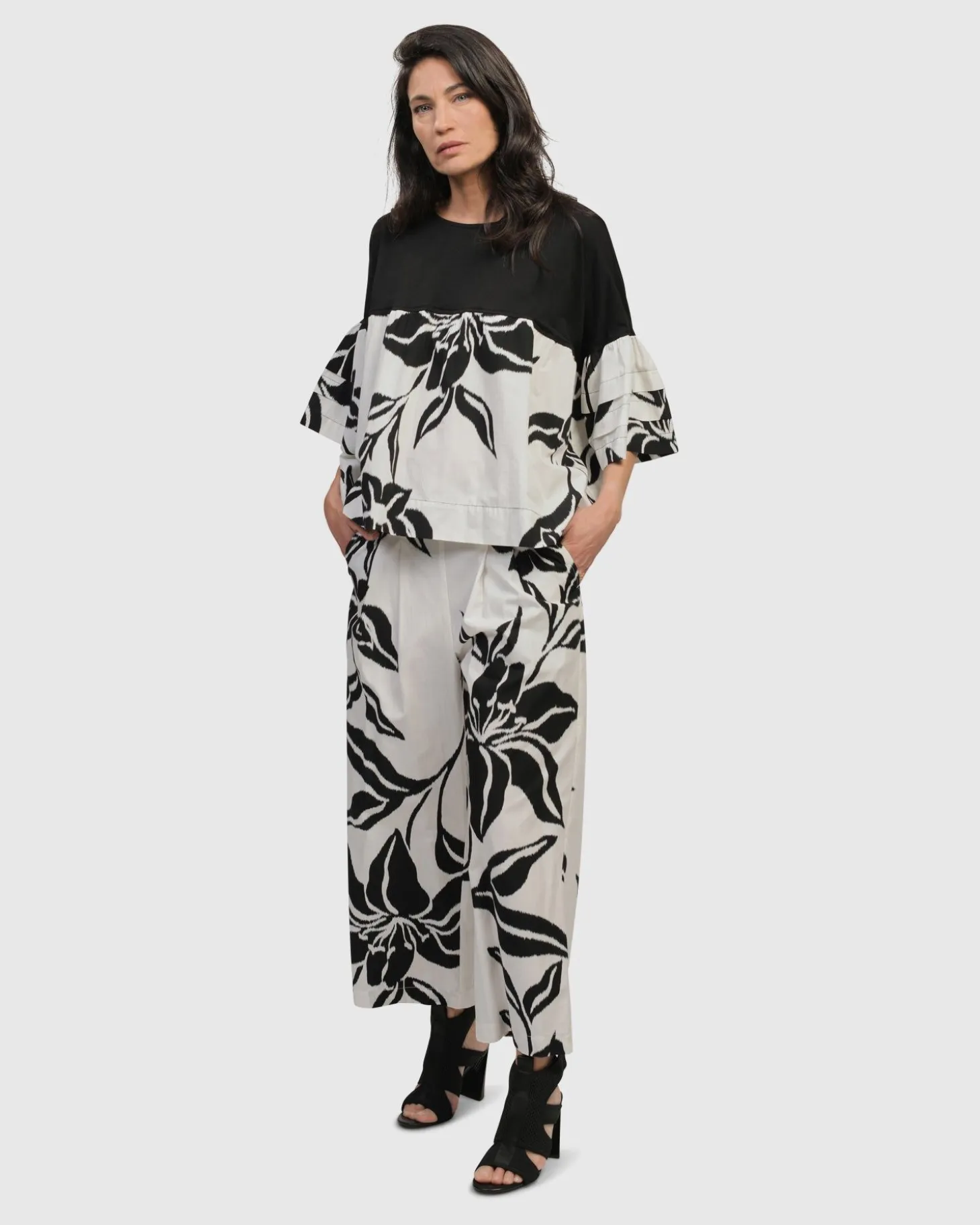 Women Alembika Botanica Cha Cha Top, Lilly