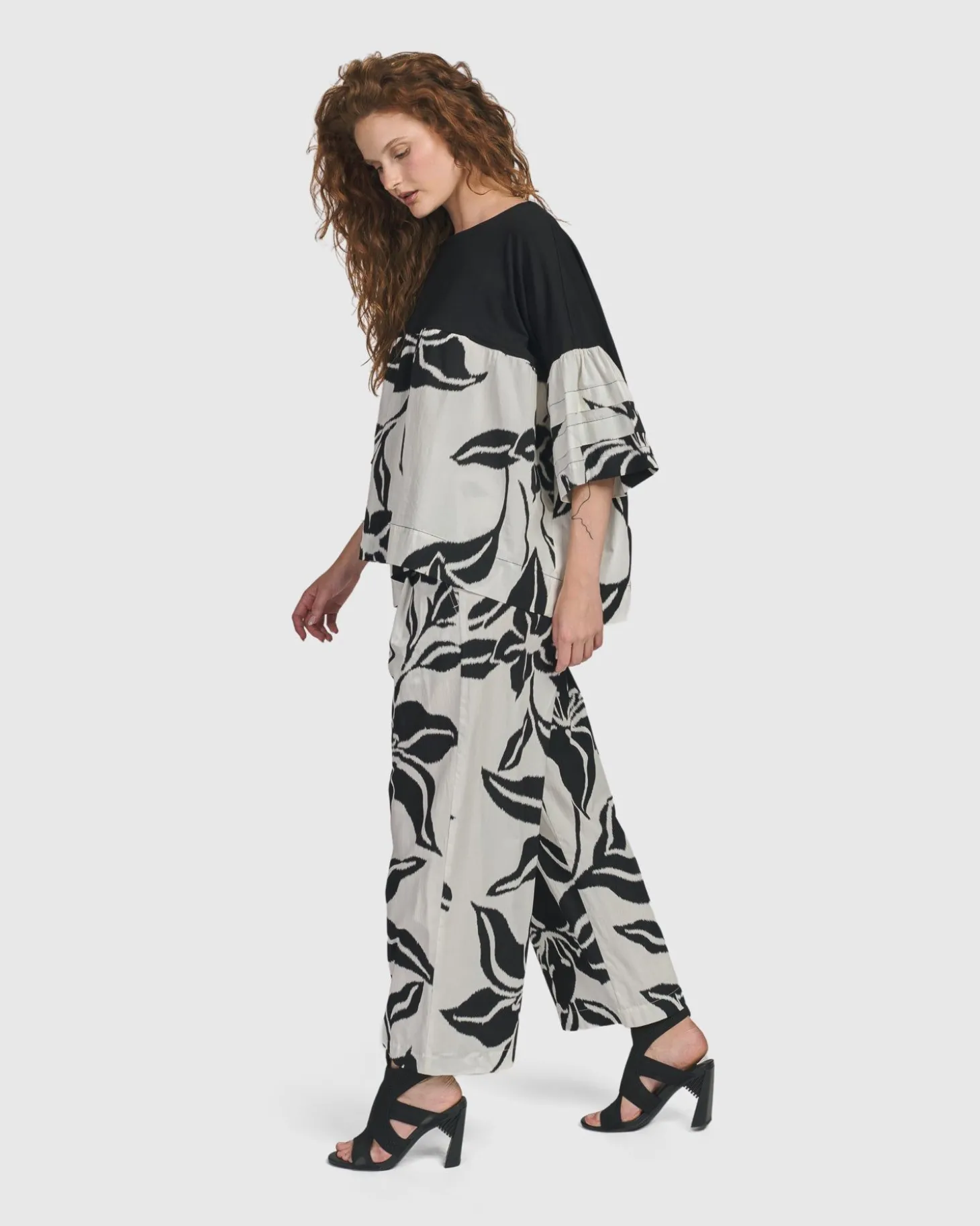 Women Alembika Botanica Cha Cha Top, Lilly