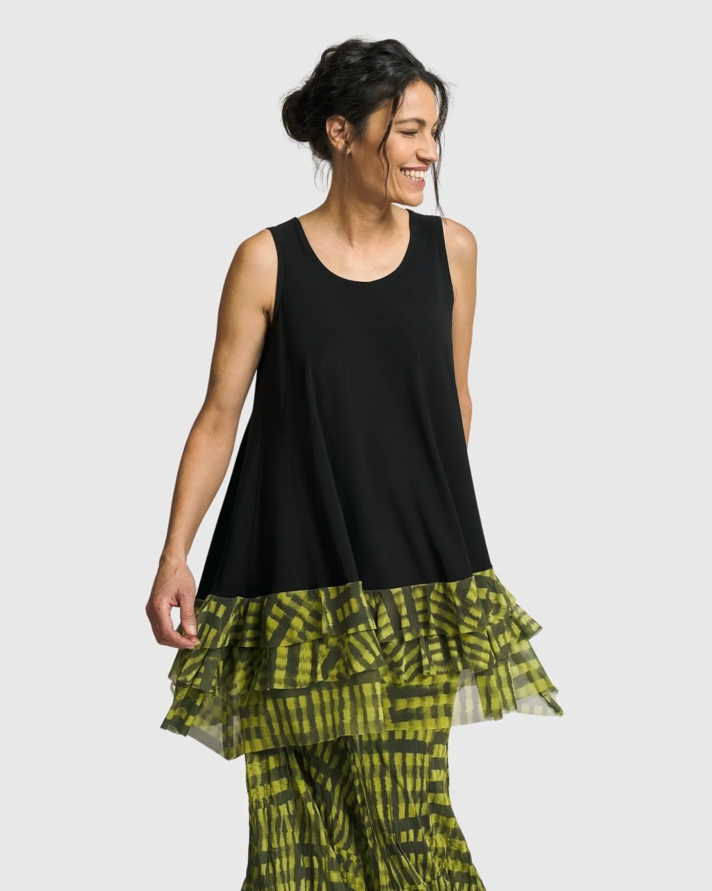 Women Alembika Busy Bee Sleeveless Tunic Top, Yellow