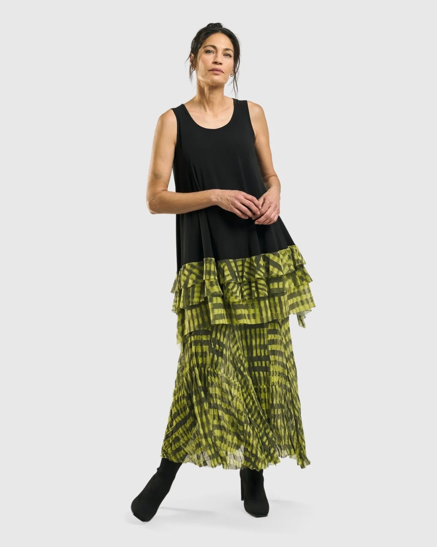 Women Alembika Busy Bee Sleeveless Tunic Top, Yellow