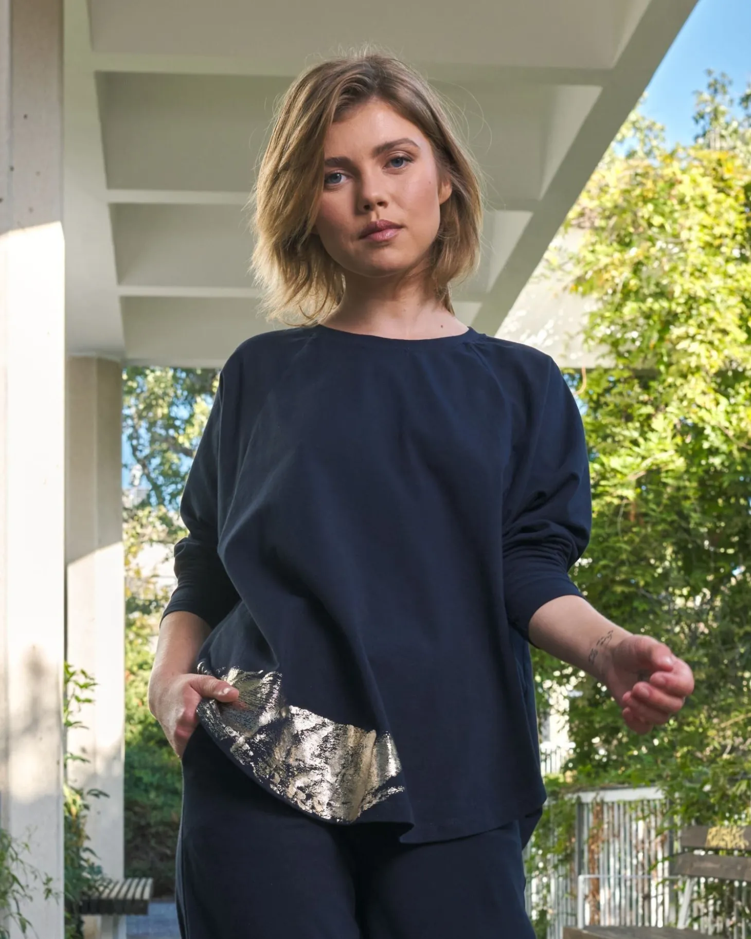 Women Alembika Calumet Relaxed Top, Navy