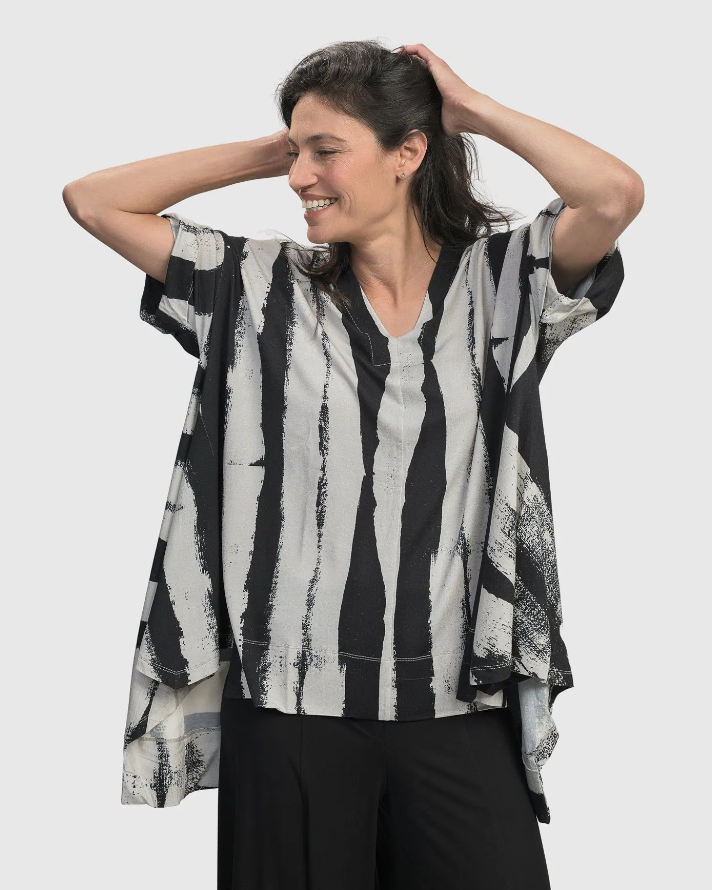 Women Alembika Charisma V Neck Hi-Lo Trapeze Top, Grunge