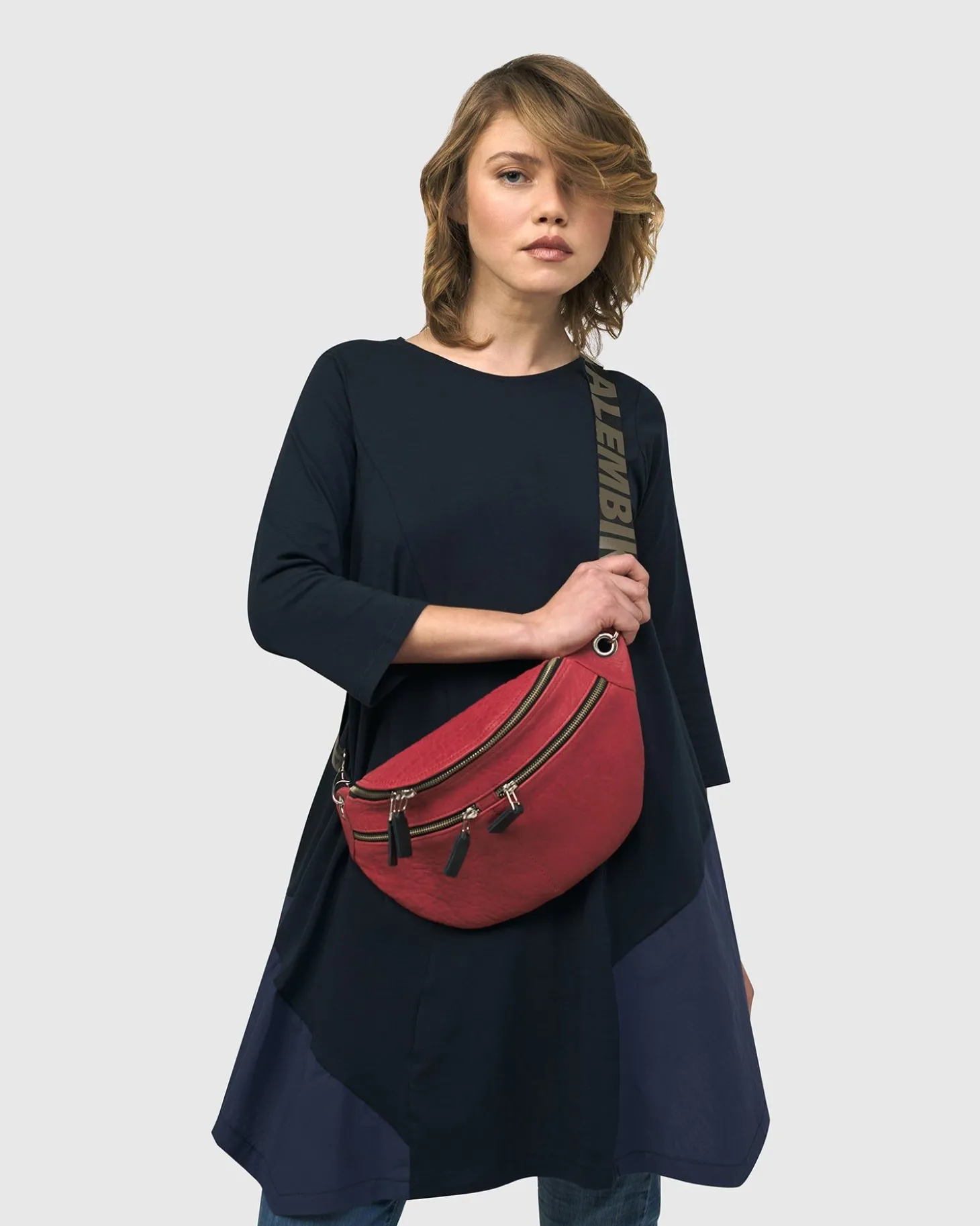 Women Alembika Crossbody Sling Bag, Vermillion