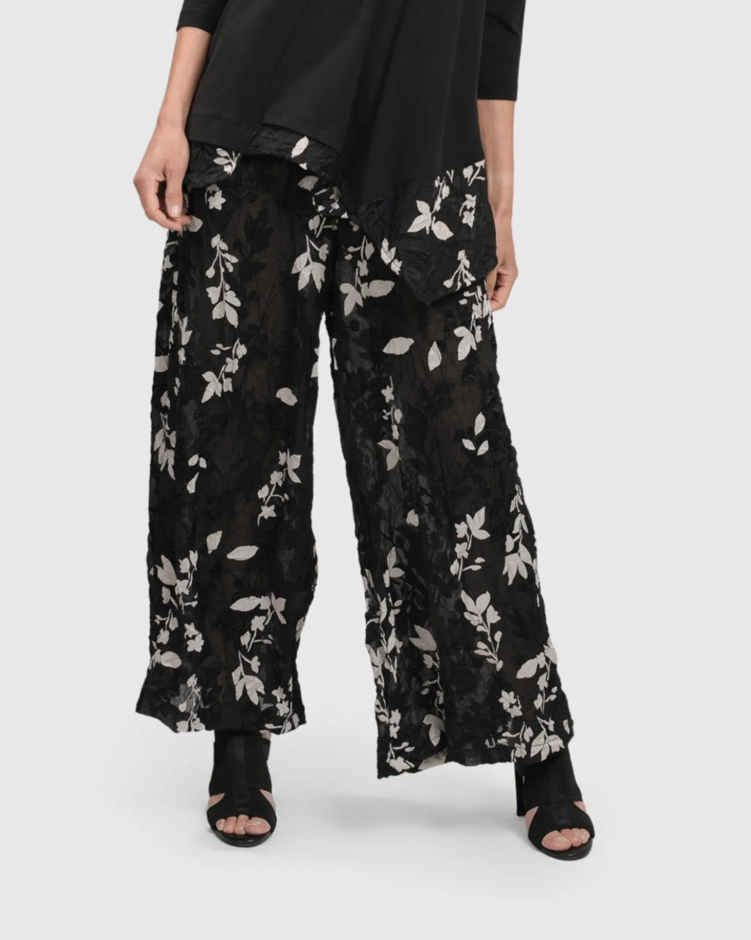 Women Alembika Cultured Club Palazzo Pants, Leaves