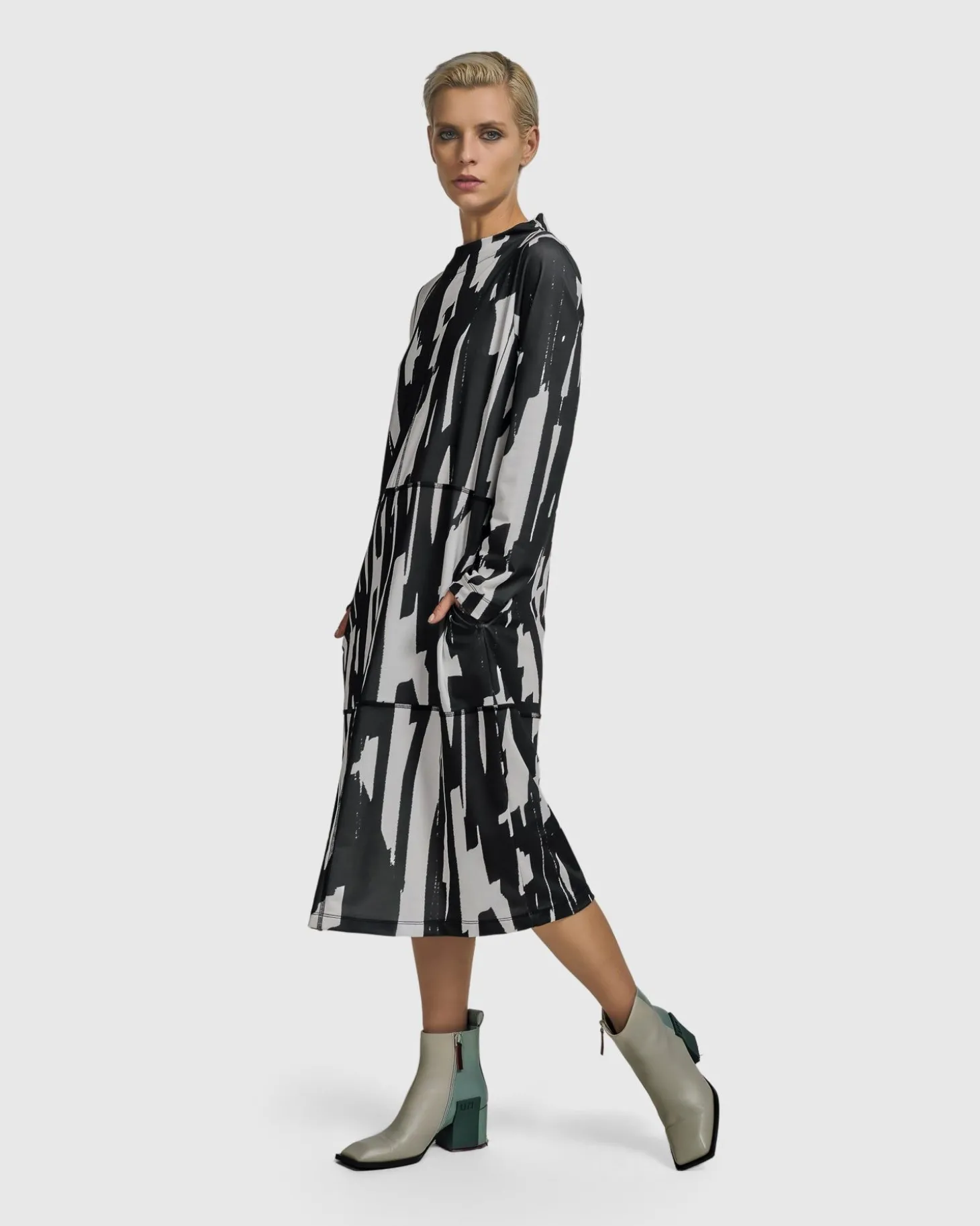 Women Alembika Cyber Boxy Dress, Brush