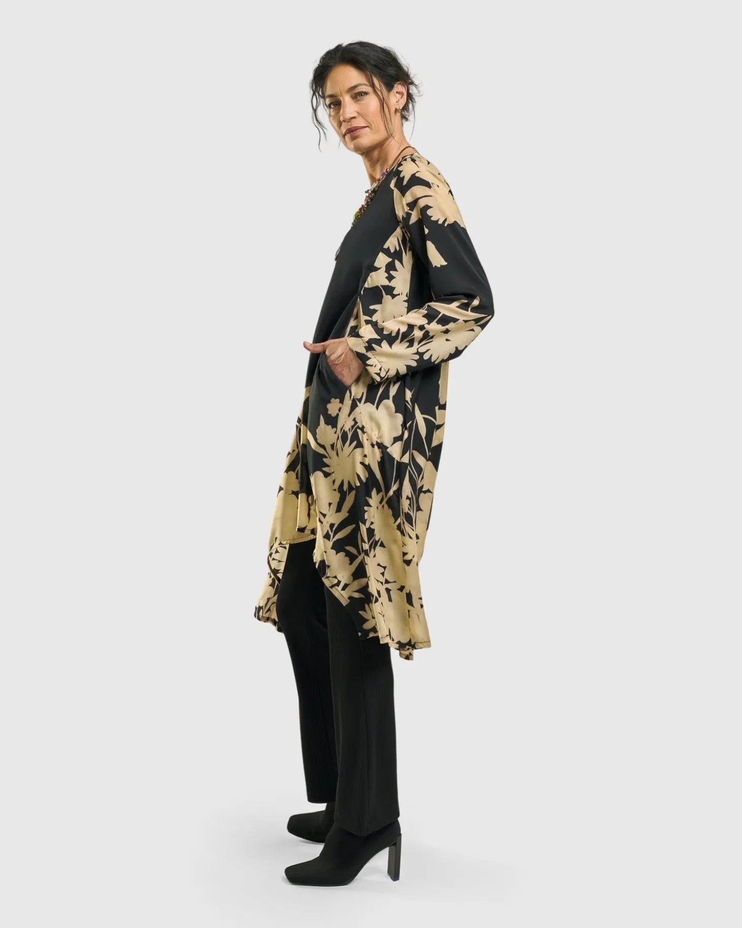 Women Alembika Daylily Tunic Top, Floral