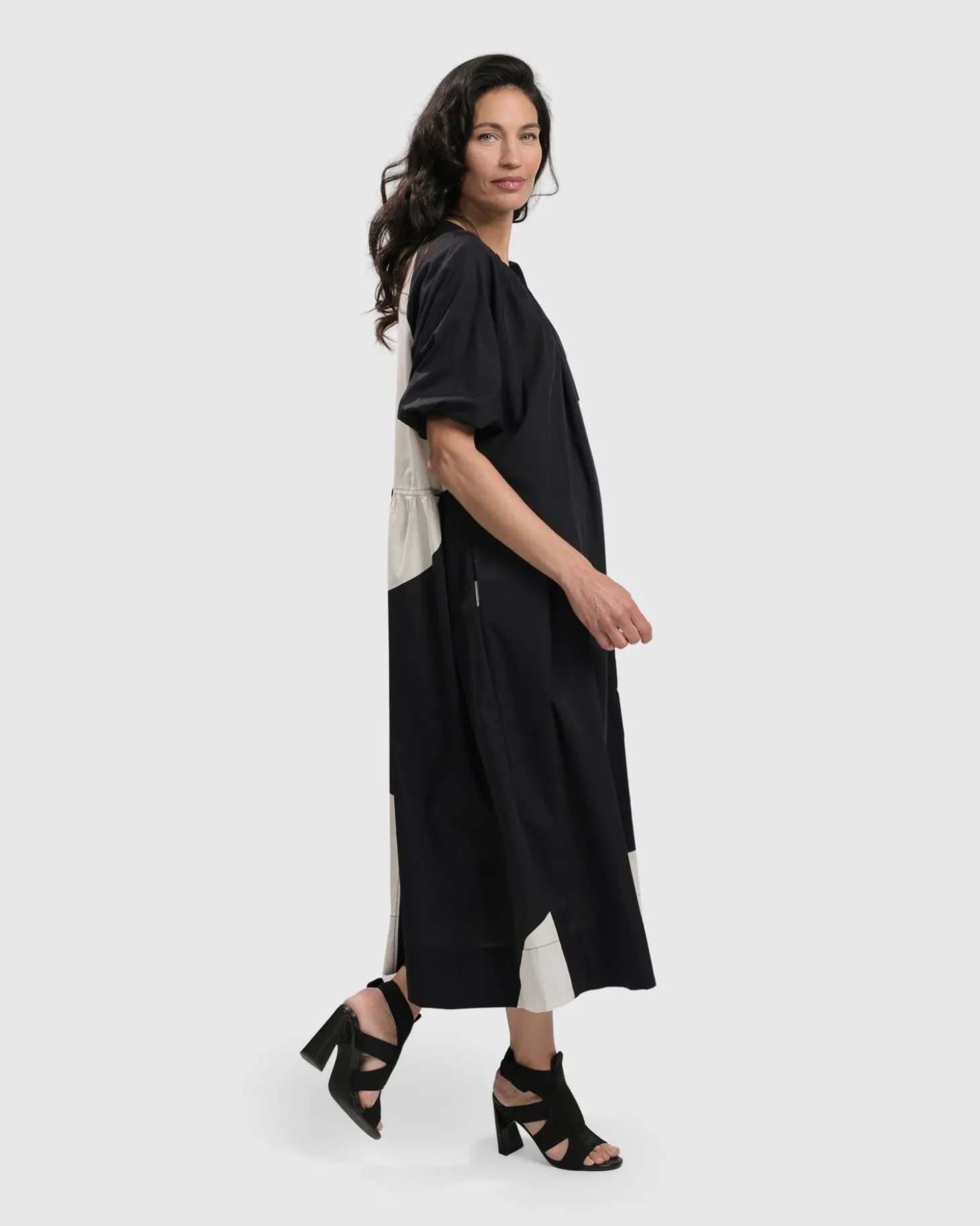 Women Alembika Debbie Muumuu Dress, Mono