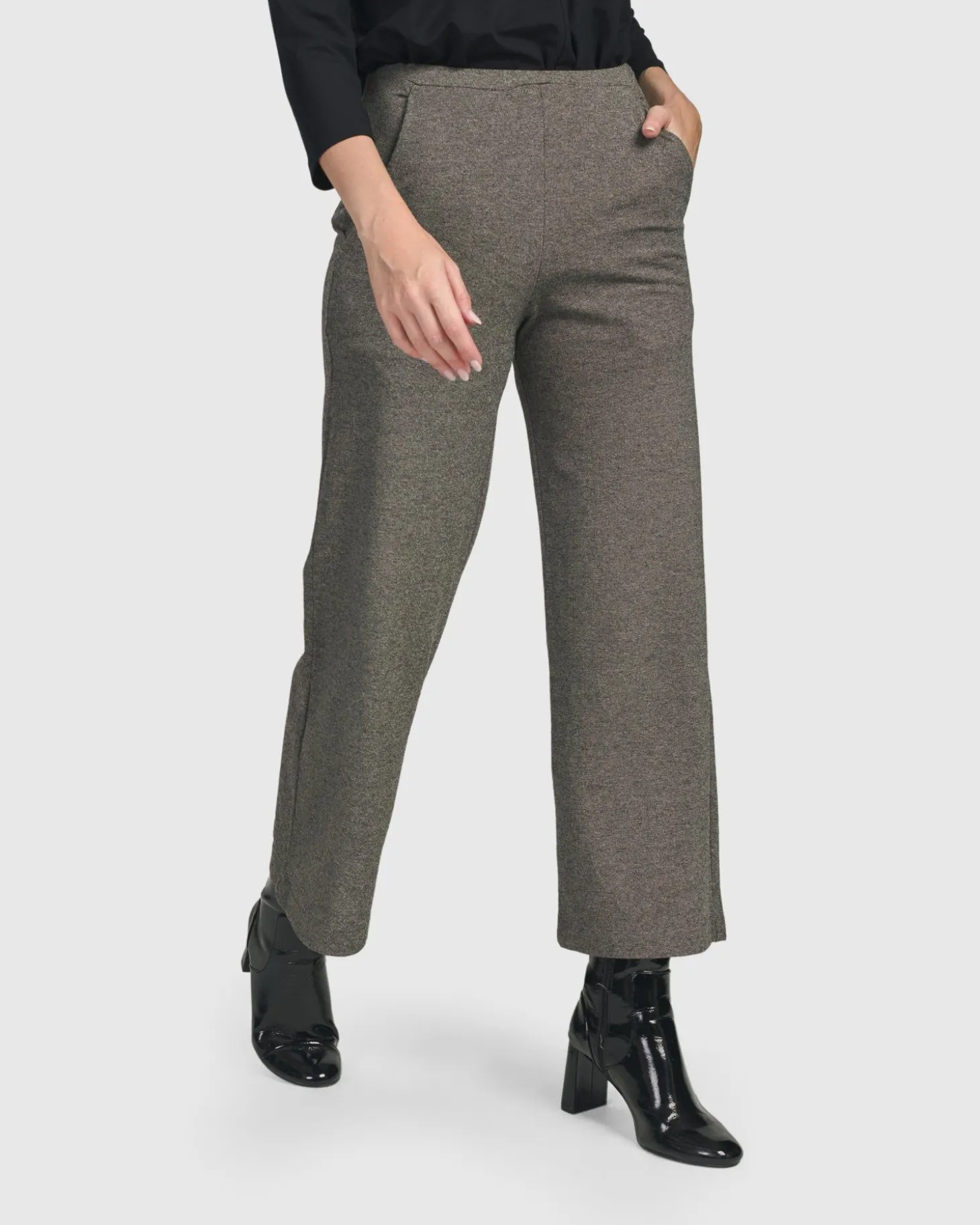 Women Alembika Essential Cropped Pants, Fog
