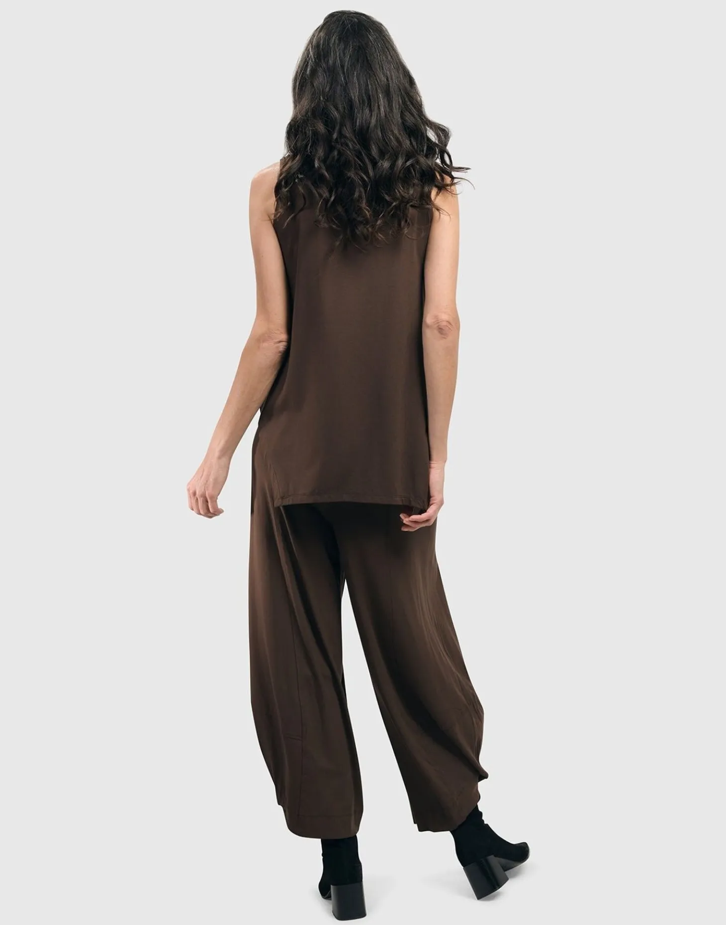 Women Alembika Essential Cutaway Tank Top, Coffee