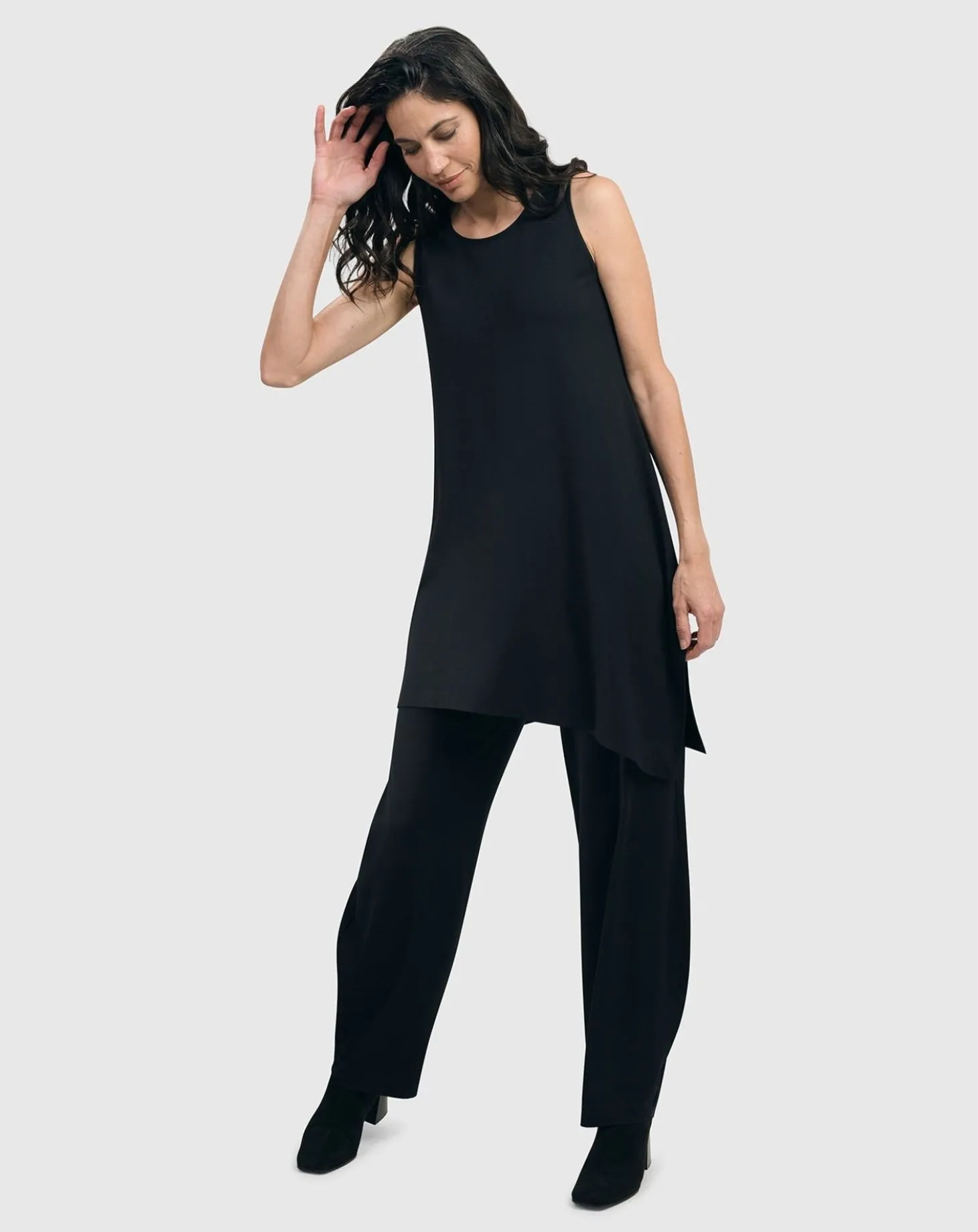 Women Alembika Essential Flow Pants, Black