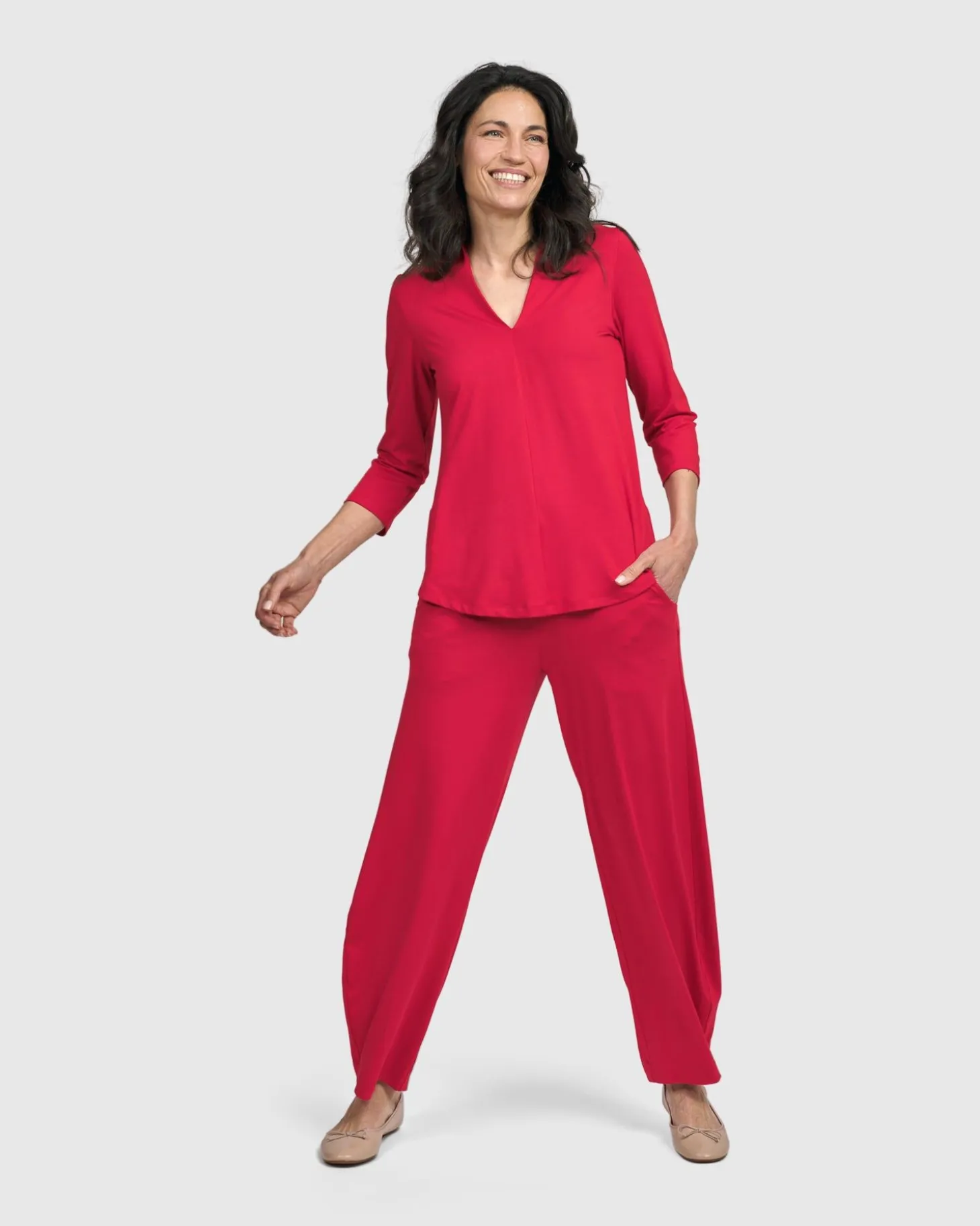 Women Alembika Essential Flow Pants, Red Rose