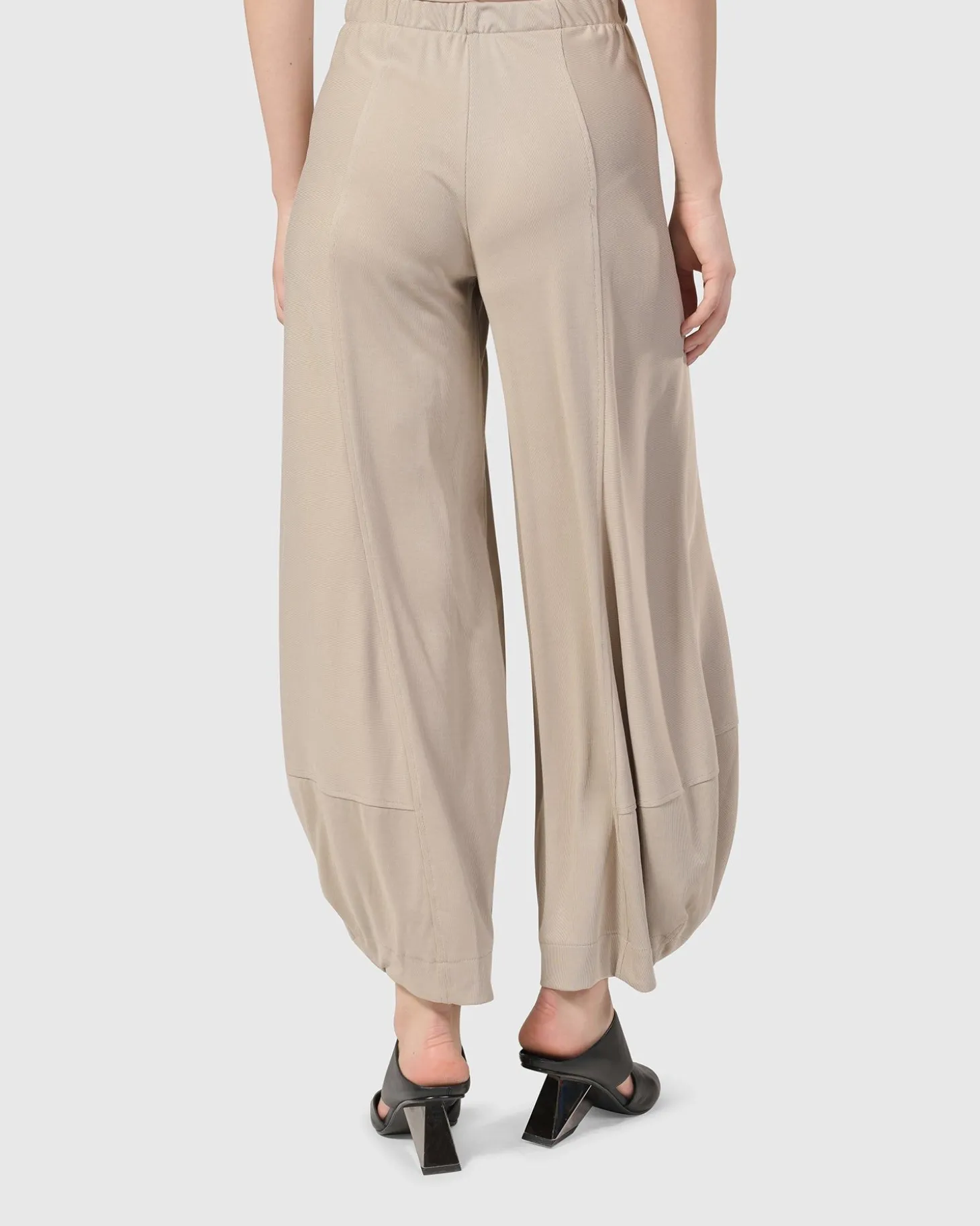 Women Alembika Essential Go-To Punto Pants, Ecru