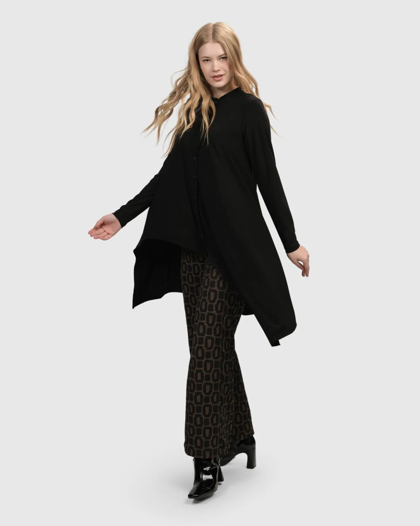 Women Alembika Essential Hi-Lo Button Down Top, Black
