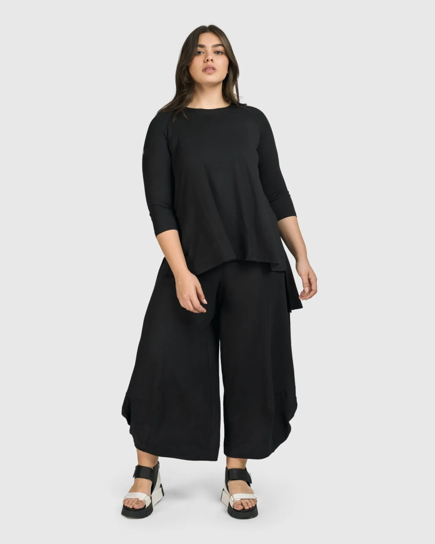 Women Alembika Essential Hi-Lo Top, Black
