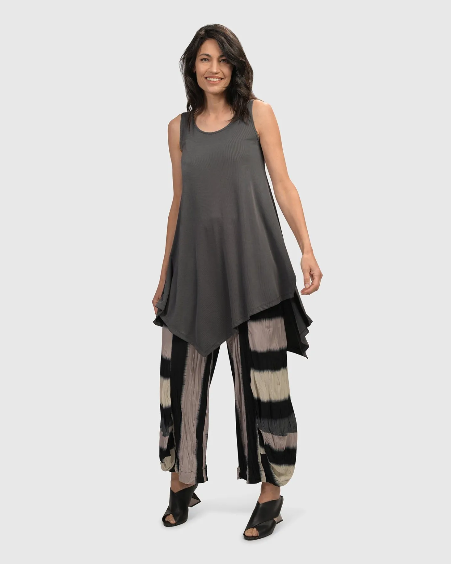 Women Alembika Essential Joy Sleeveless Tunic Top, Grey