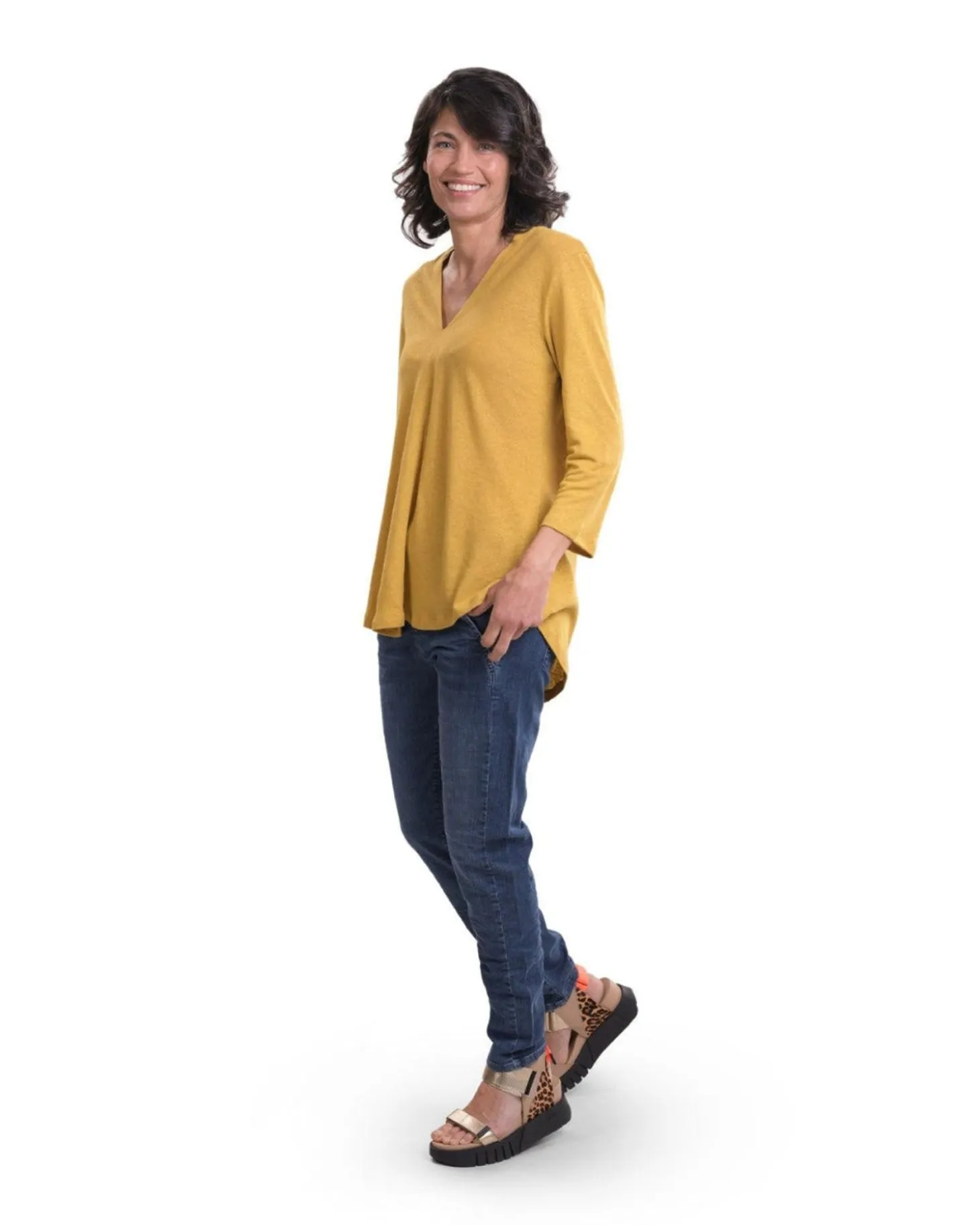Women Alembika Essential Linen V-Neck Top, Yellow