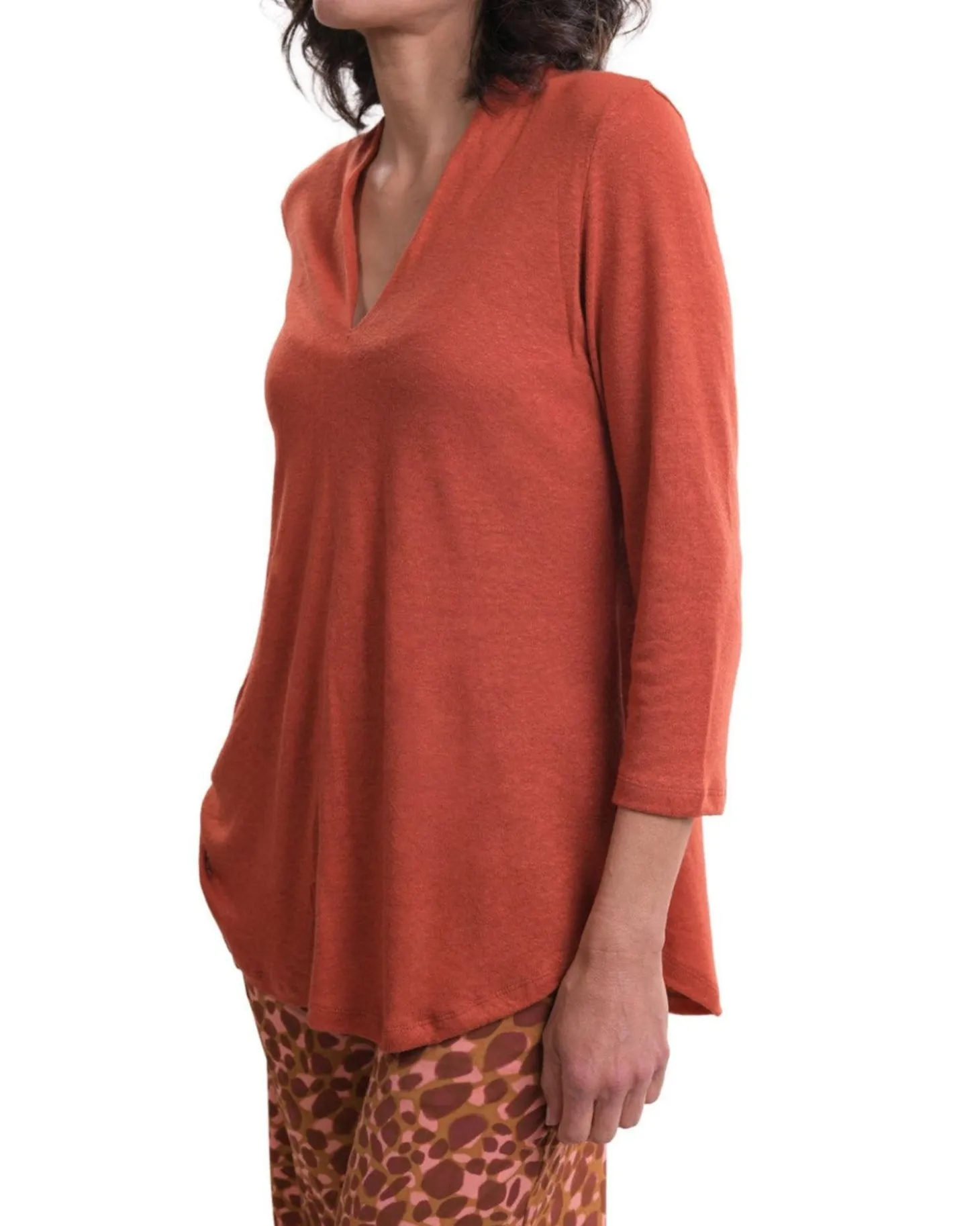 Women Alembika Essential Linen V-Neck Top, Orange