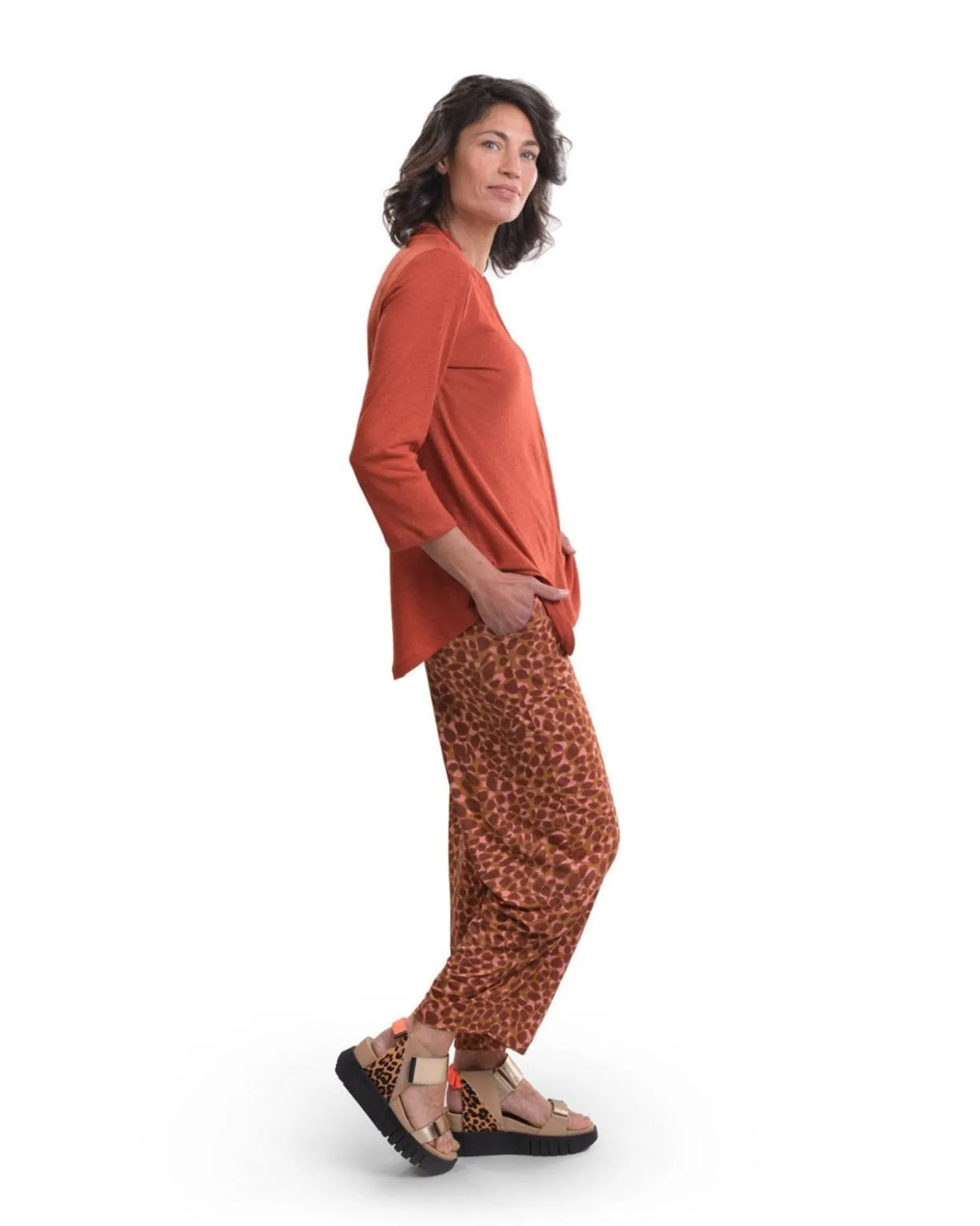 Women Alembika Essential Linen V-Neck Top, Orange