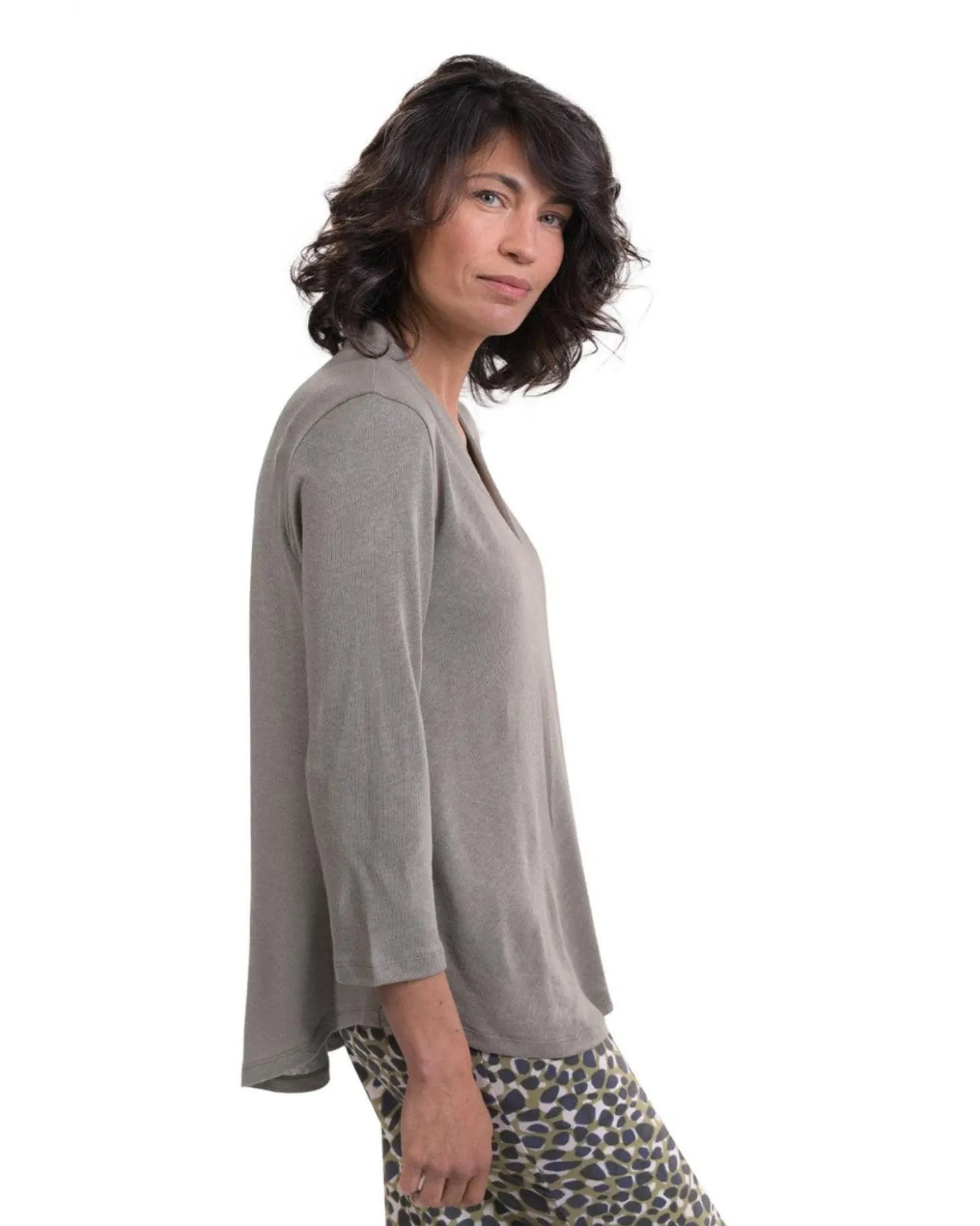 Women Alembika Essential Linen V-Neck Top, Sage
