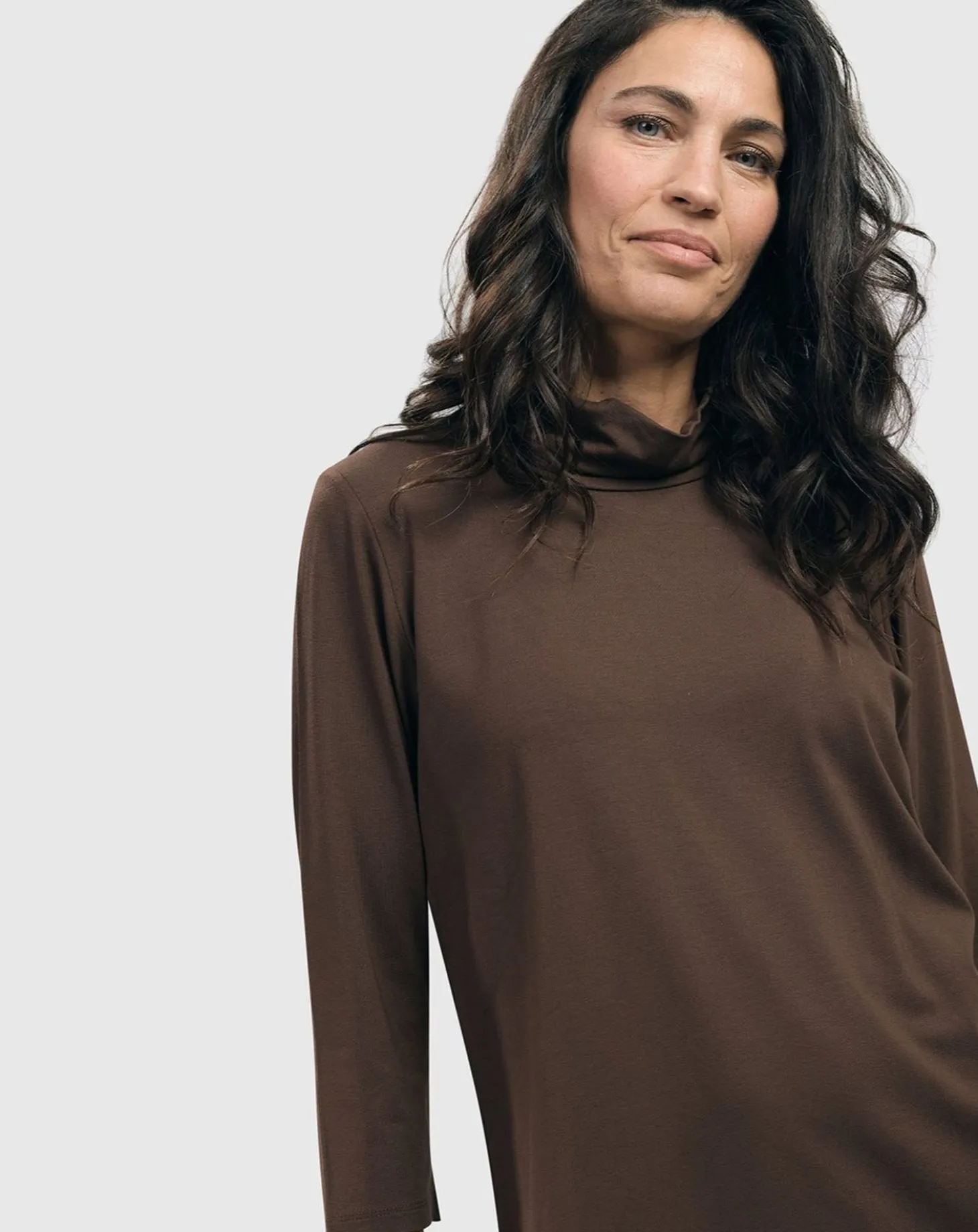Women Alembika Essential Mockneck Top, Coffee