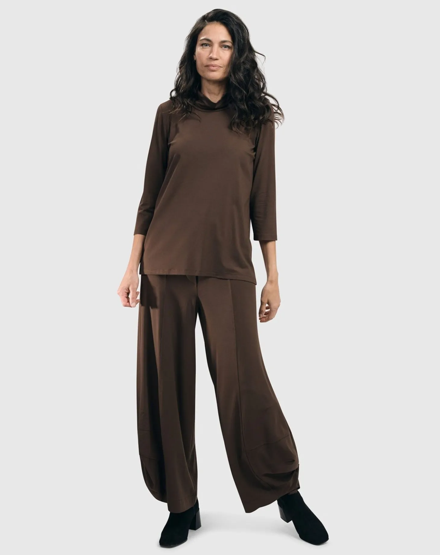 Women Alembika Essential Mockneck Top, Coffee