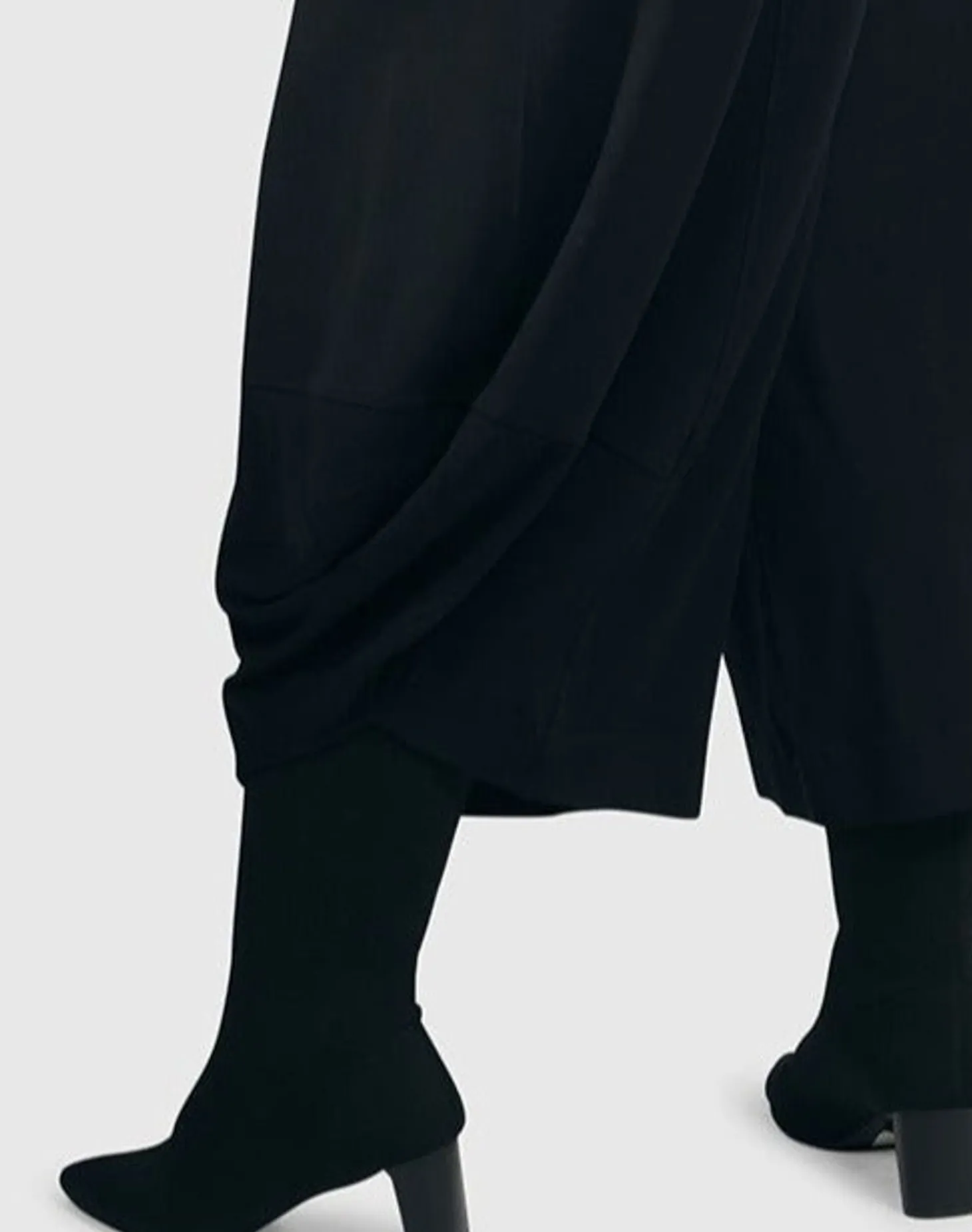 Women Alembika Essential Punto Pants, Black
