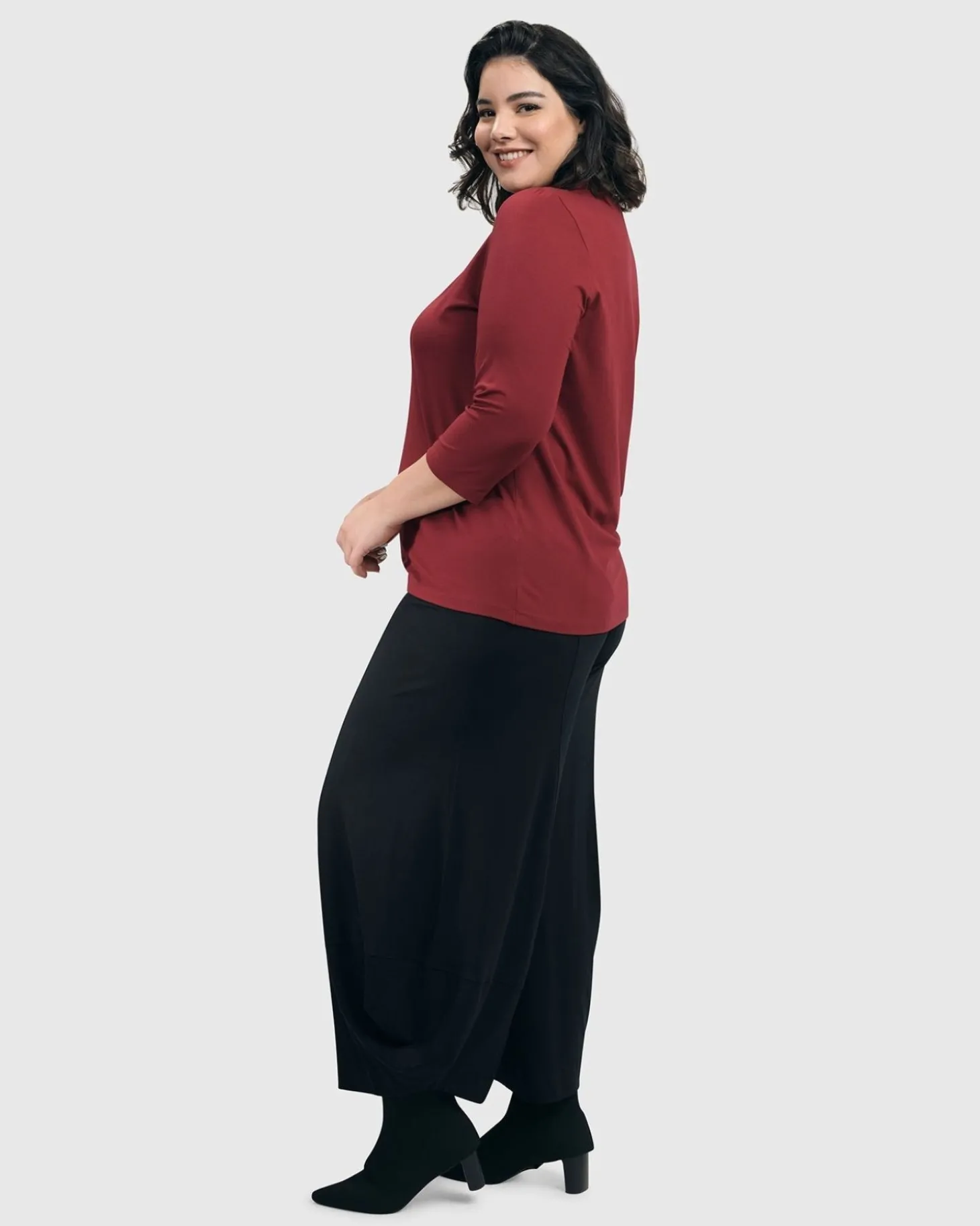 Women Alembika Essential Punto Pants, Black