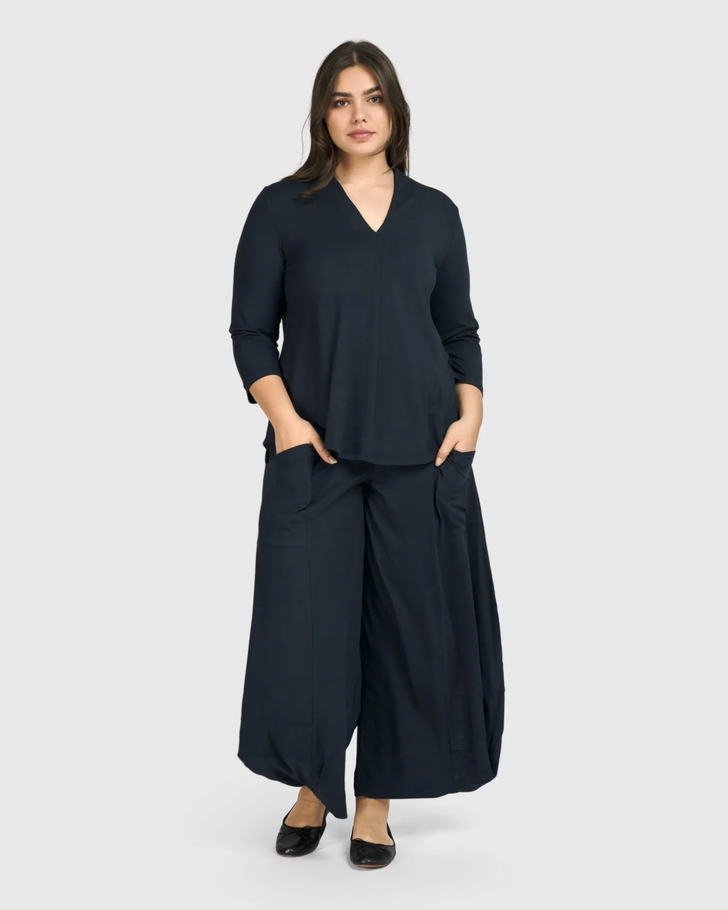 Women Alembika Essential Punto Pockets Pants, Ocean