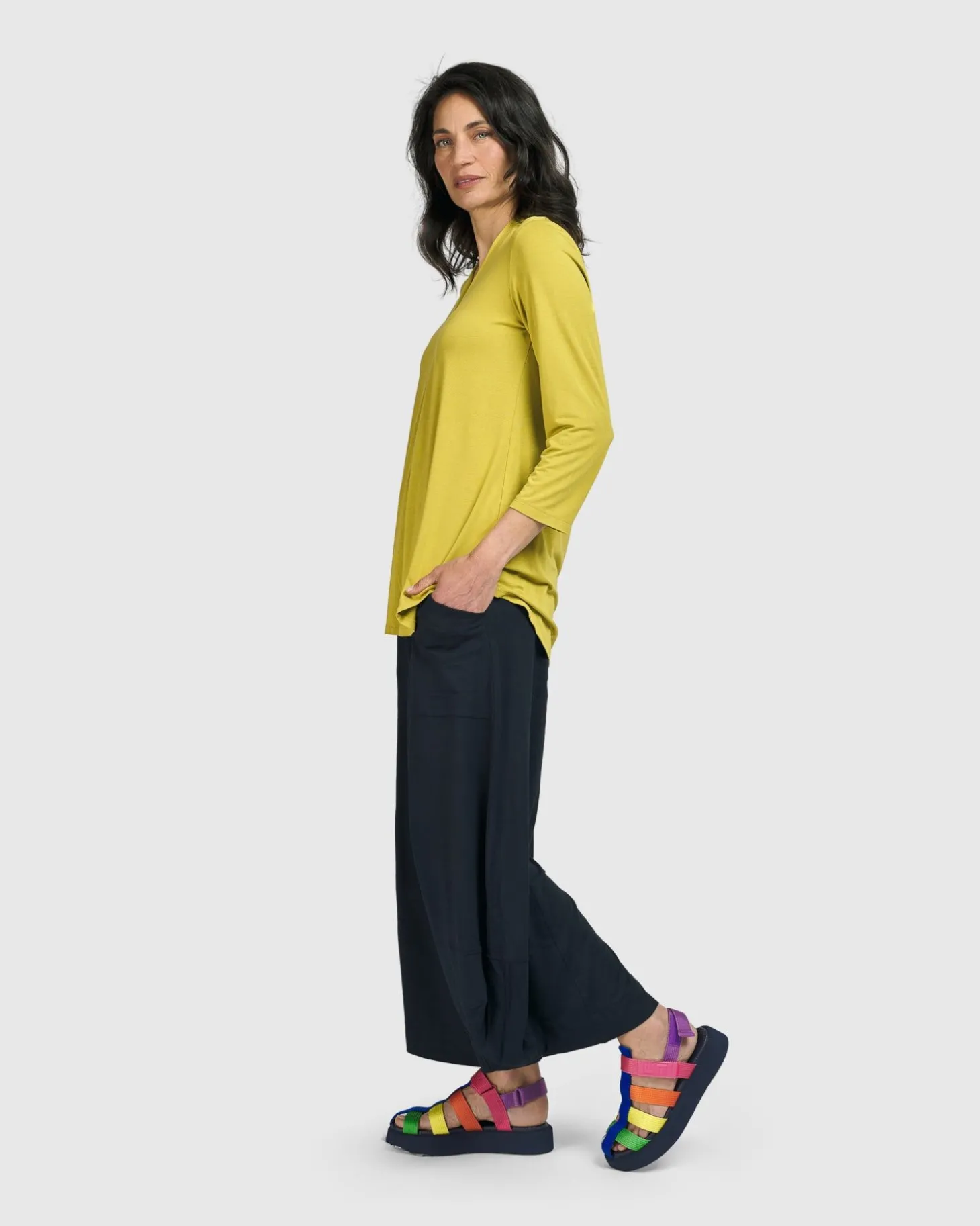 Women Alembika Essential Punto Pockets Pants, Ocean