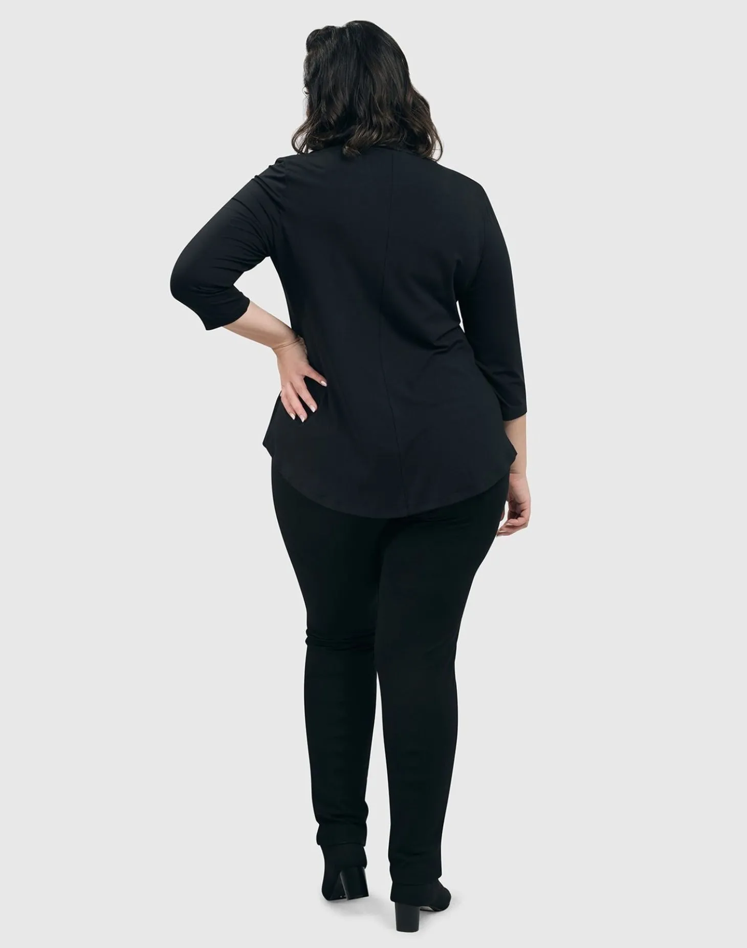 Women Alembika Essential Slim Pants, Black