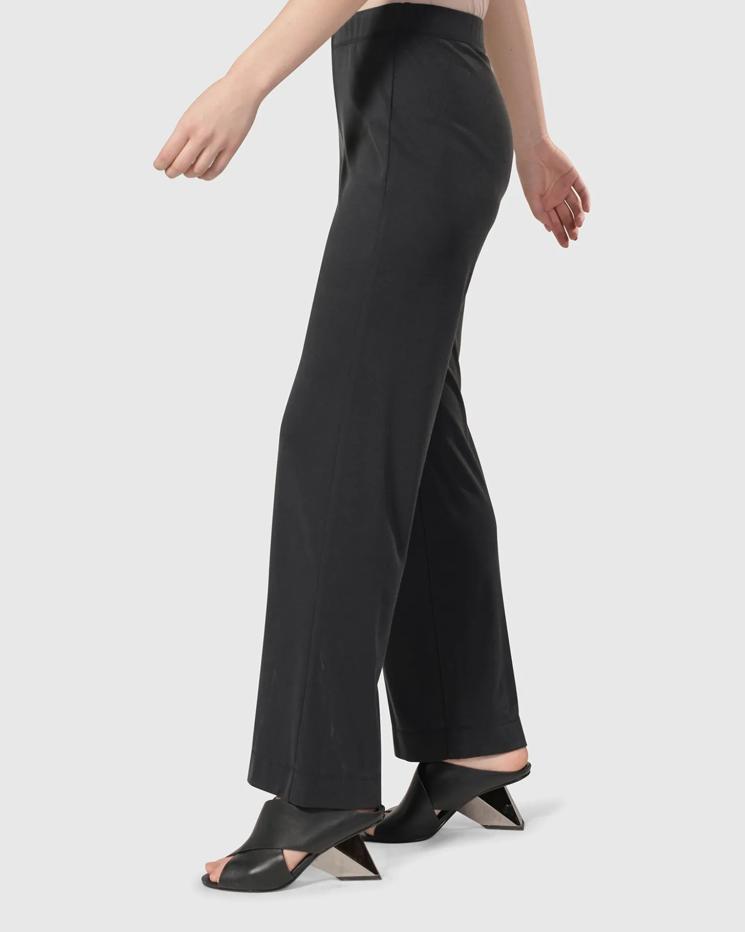 Women Alembika Essential Straight Leg Pants, Charcoal