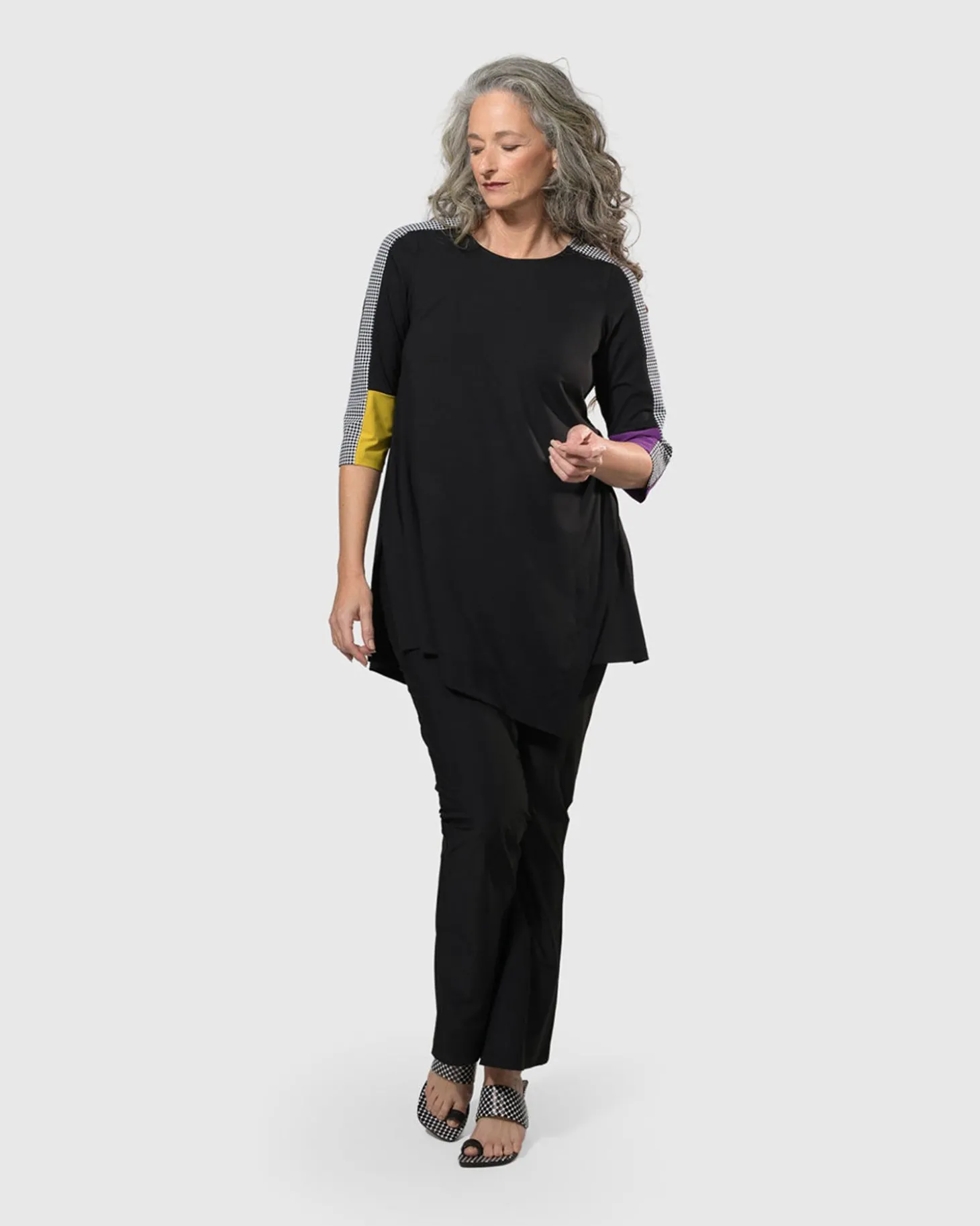 Women Alembika Essential Tekbika Bootcut Leggings, Black