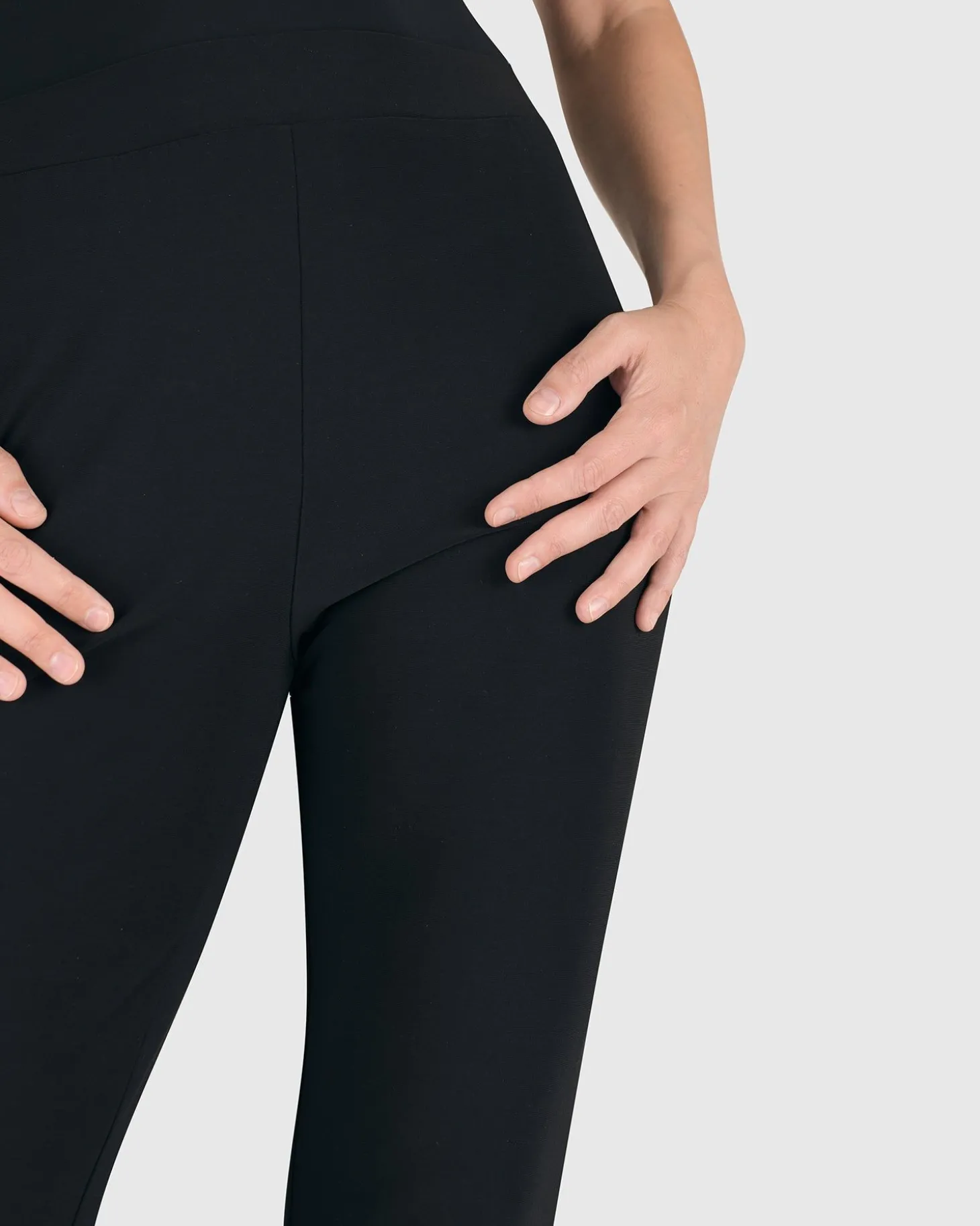 Women Alembika Essential Tekbika Bootcut Leggings, Black