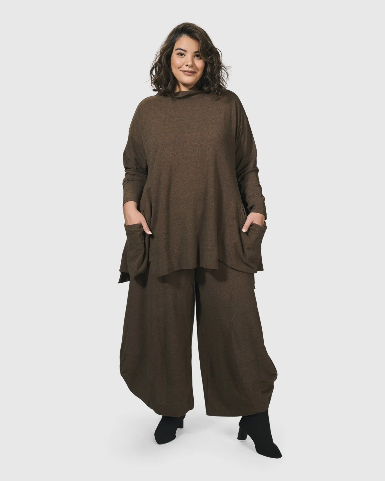 Women Alembika Essential Toned Up Punto Pants, Brown
