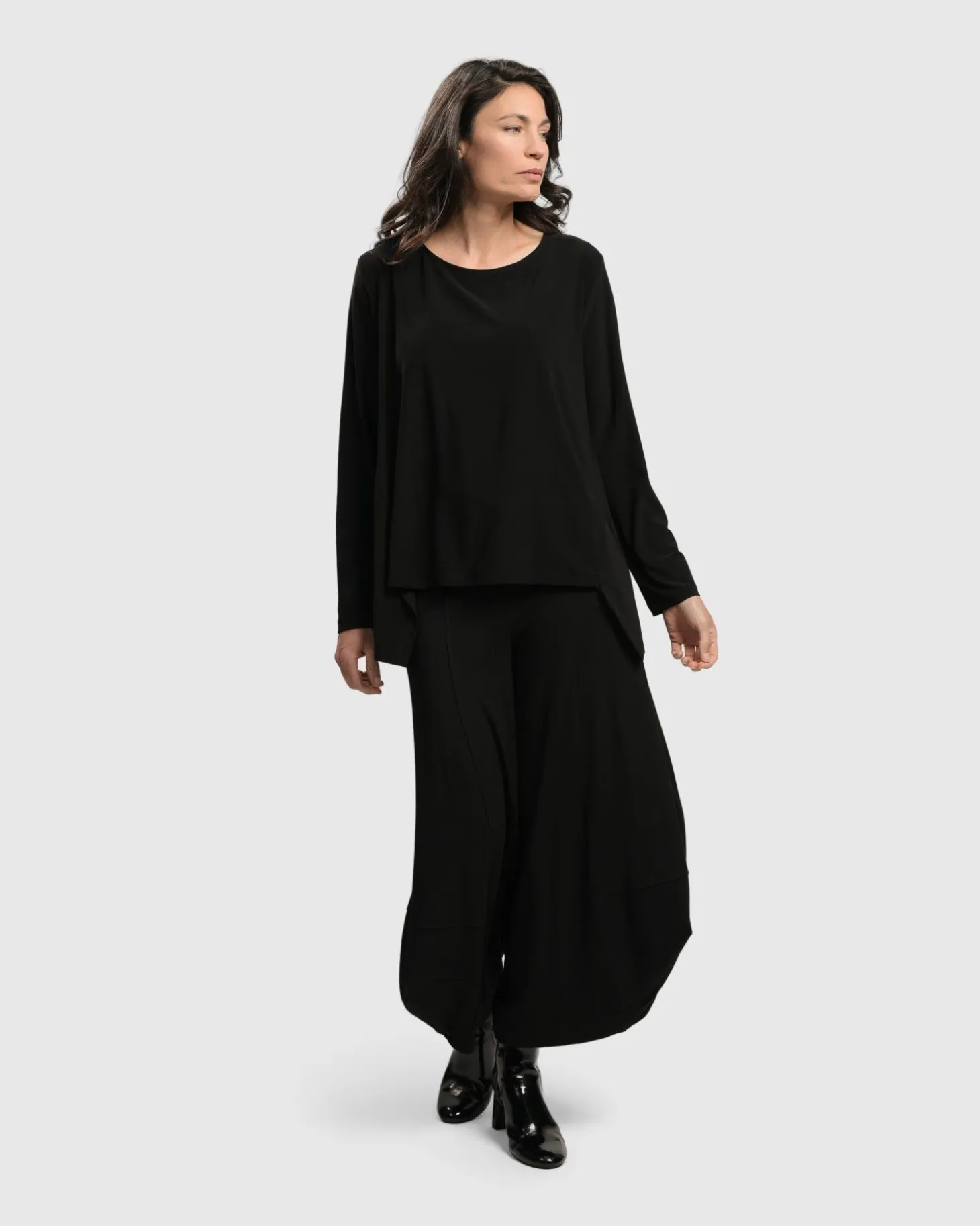 Women Alembika Essential Ultimate Top, Black
