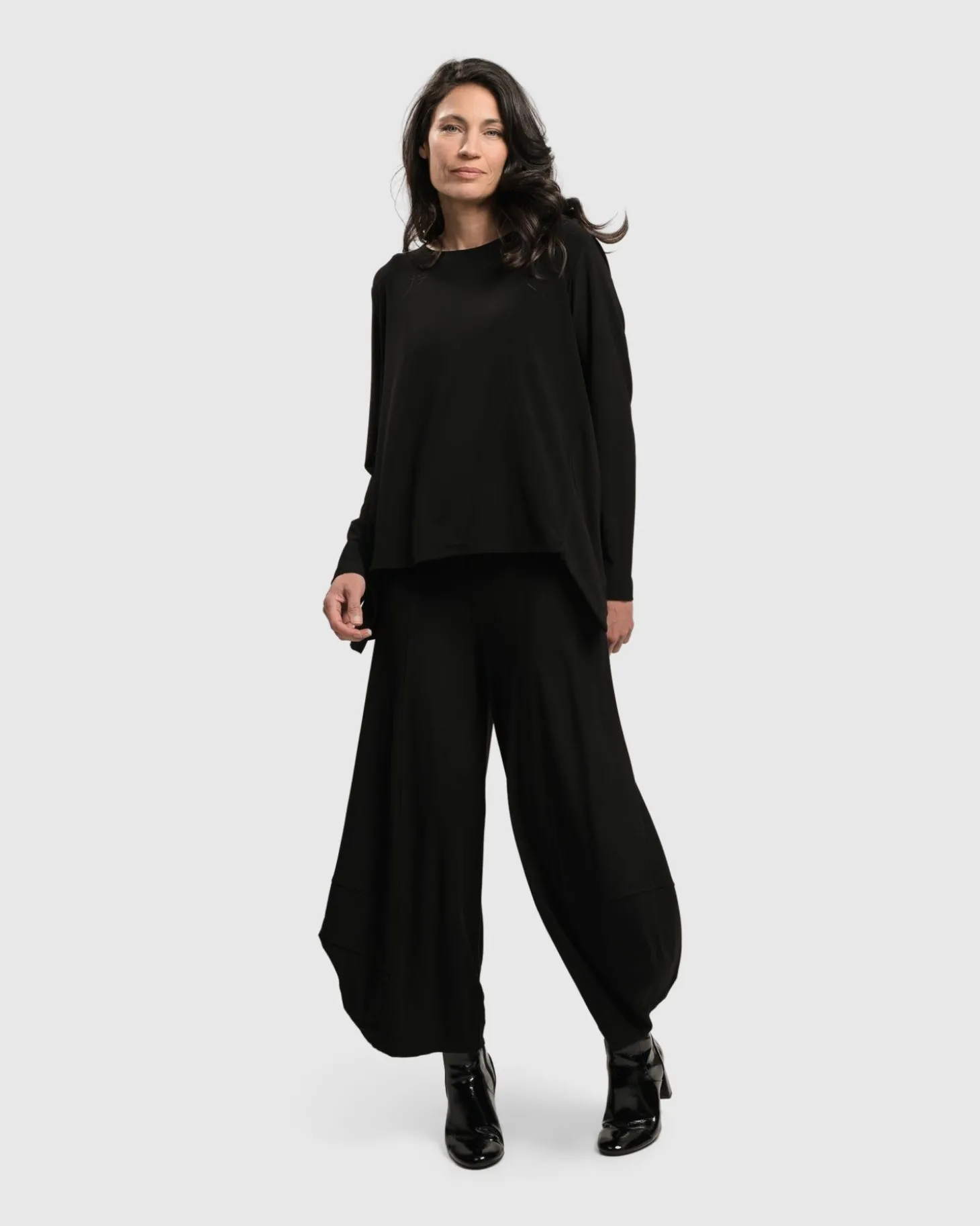 Women Alembika Essential Ultimate Top, Black