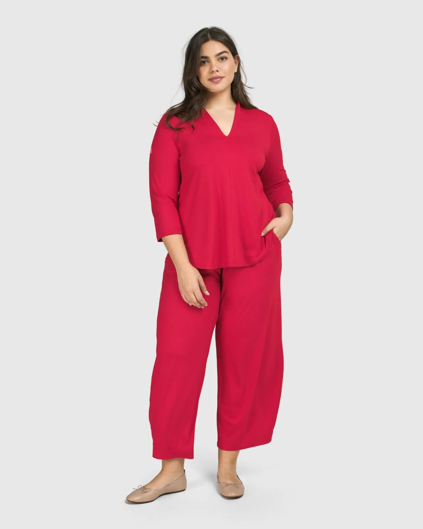 Women Alembika Essential V-Neck Top, Red Rose