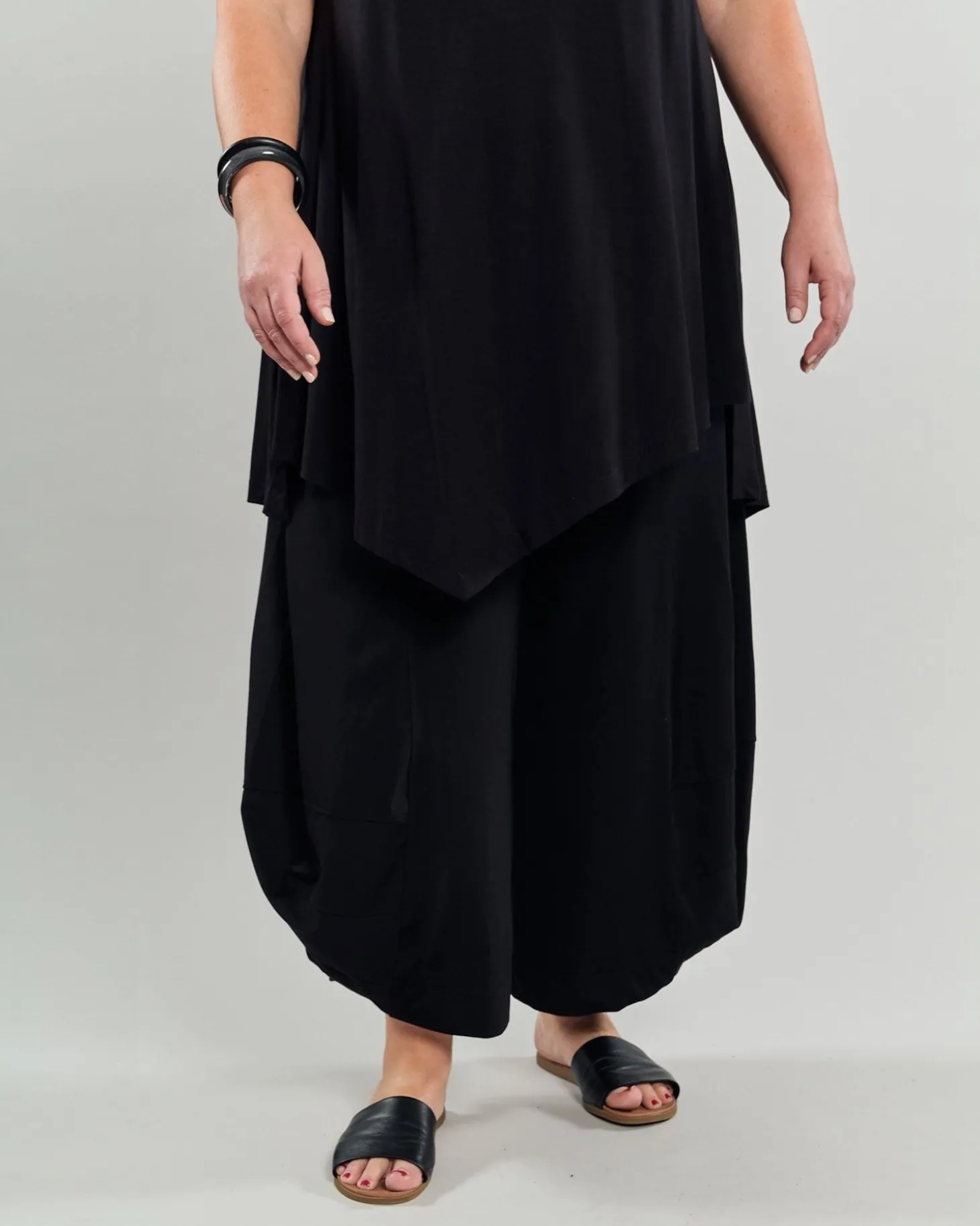 Women Alembika Everyday Punto Pants, Blackp