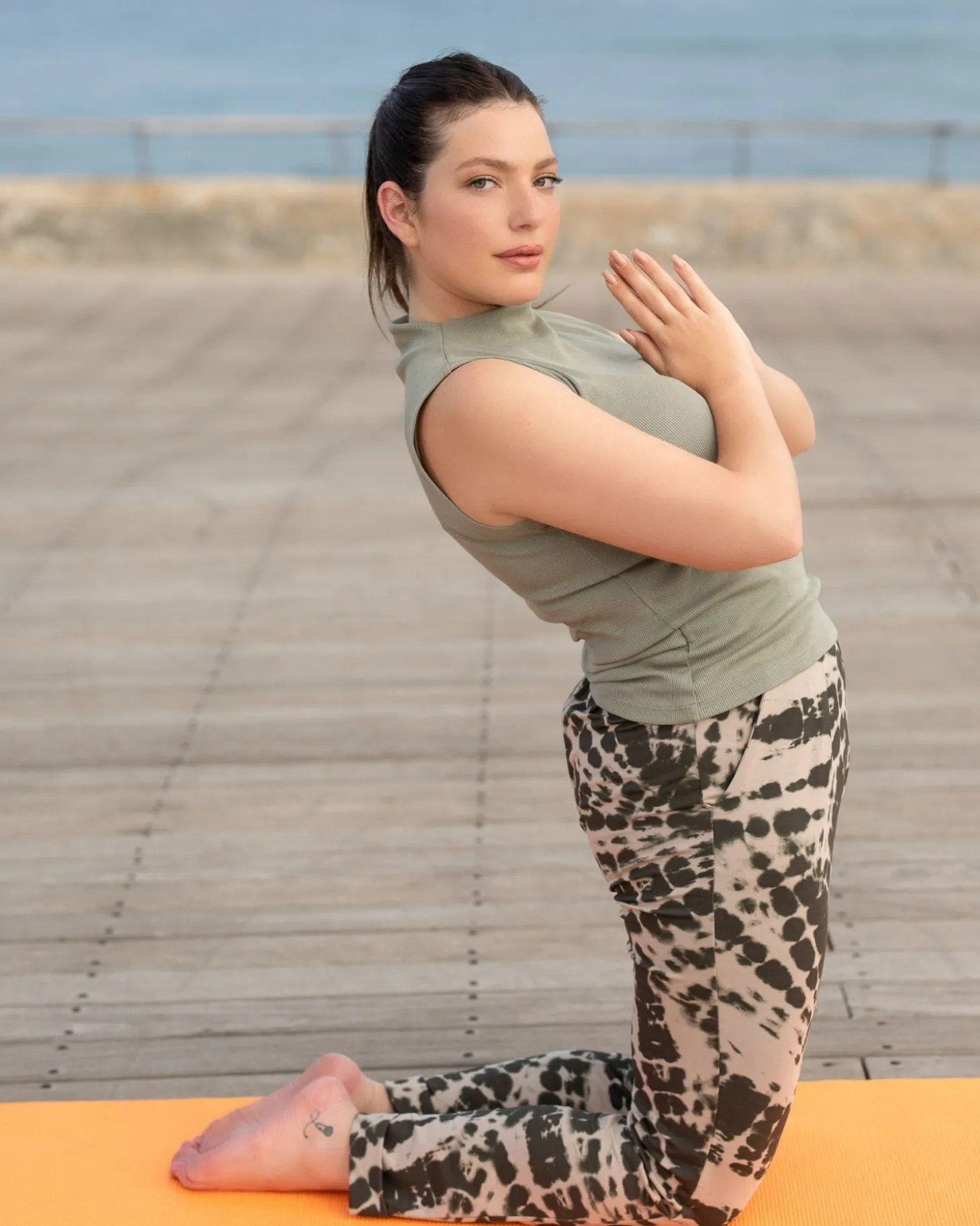 Women Alembika Exhale Jogger Pants, Stone Tie-Dye