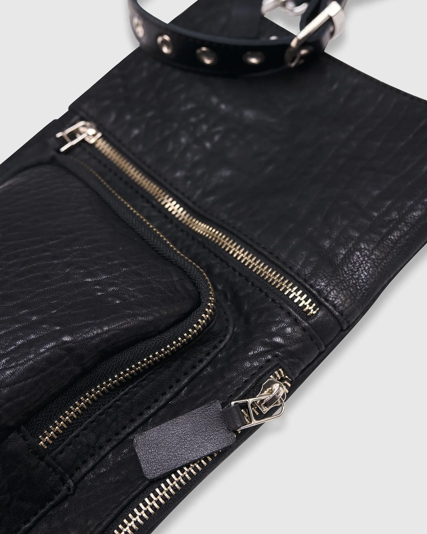 Women Alembika Flat Stash Pouch Bag, Black